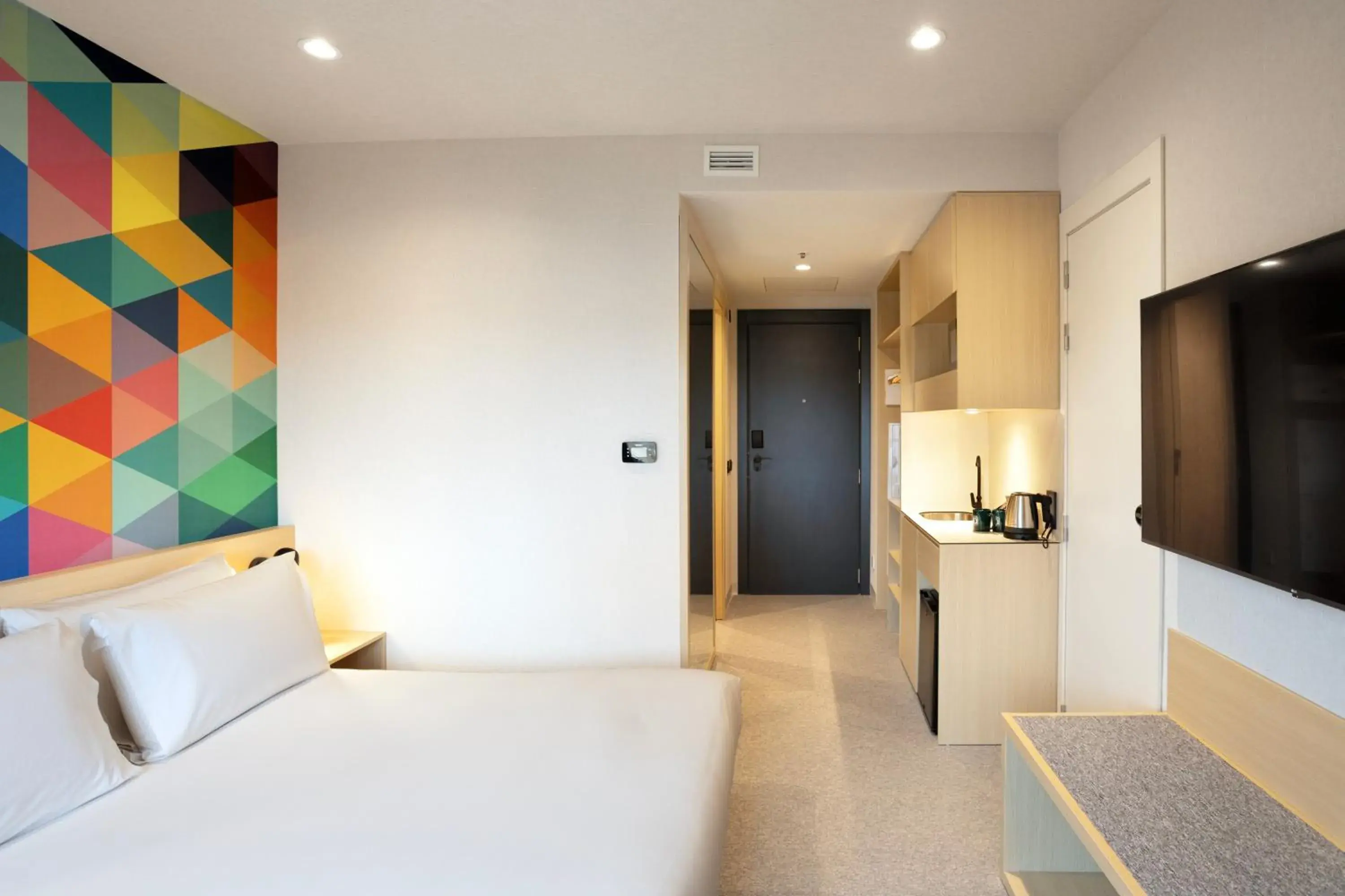 Double Room with Private Bathroom in Hotel101 - Madrid Double Room with Private Bathroom in Hotel101 - Madrid