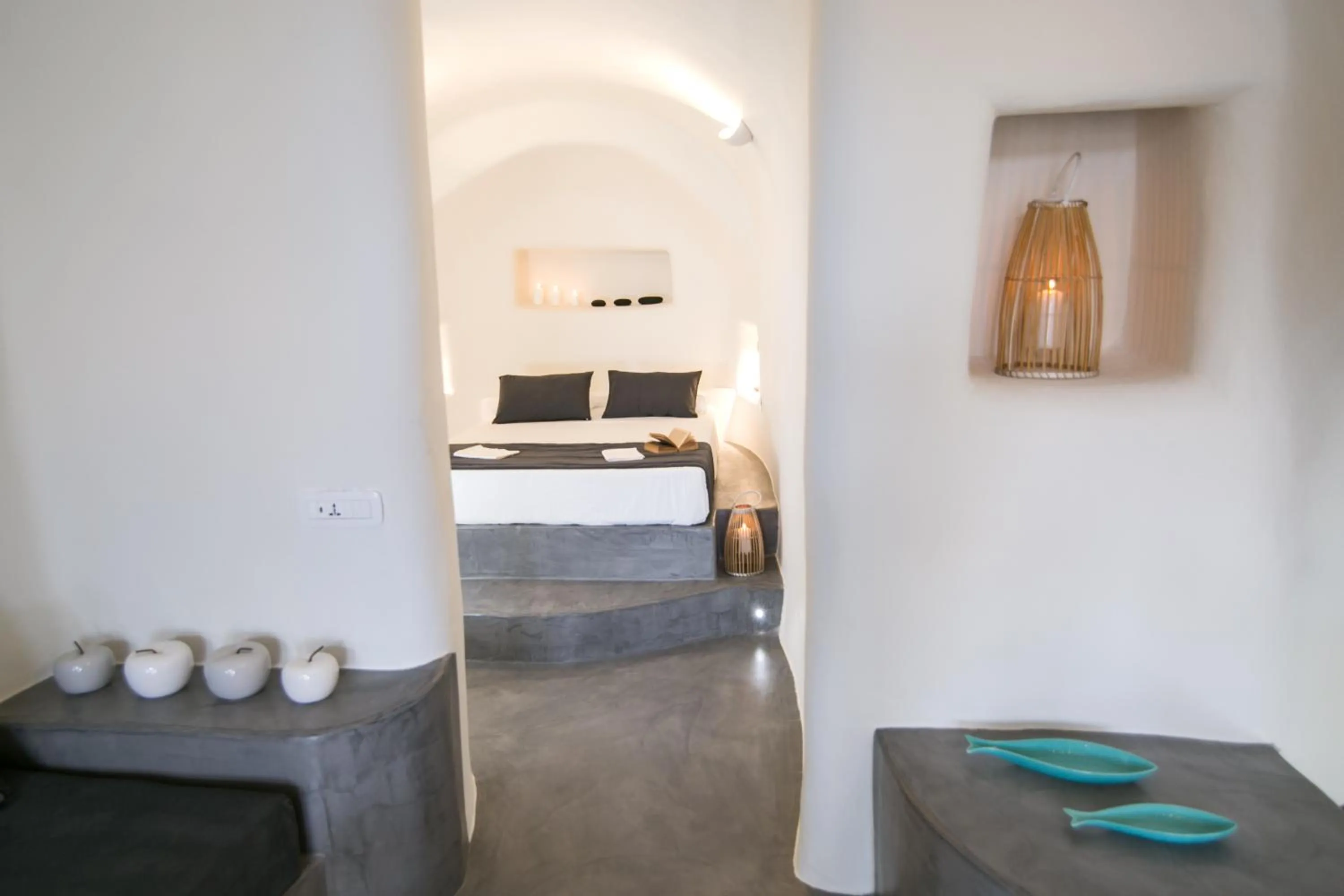 Bed in Santorini Villas