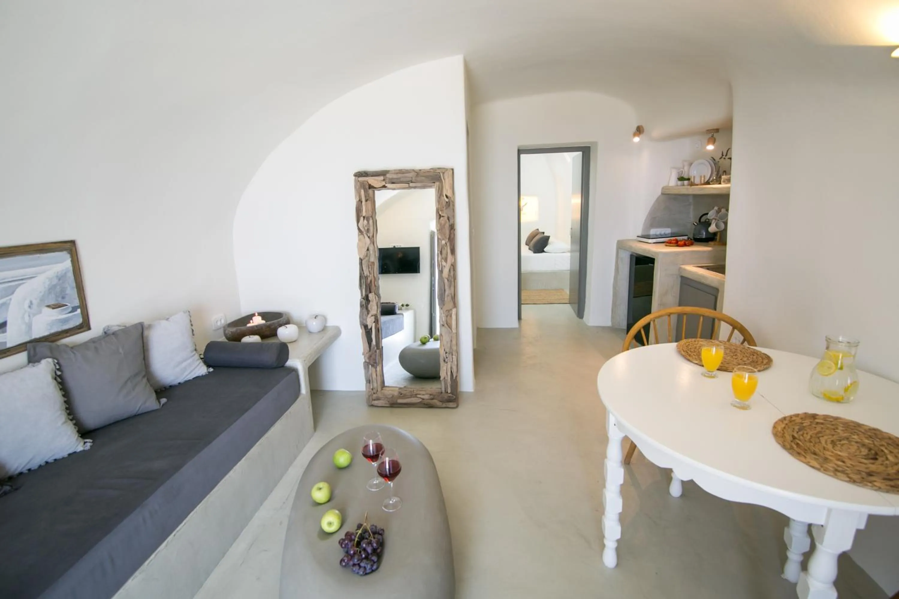 Photo of the whole room in Santorini Villas