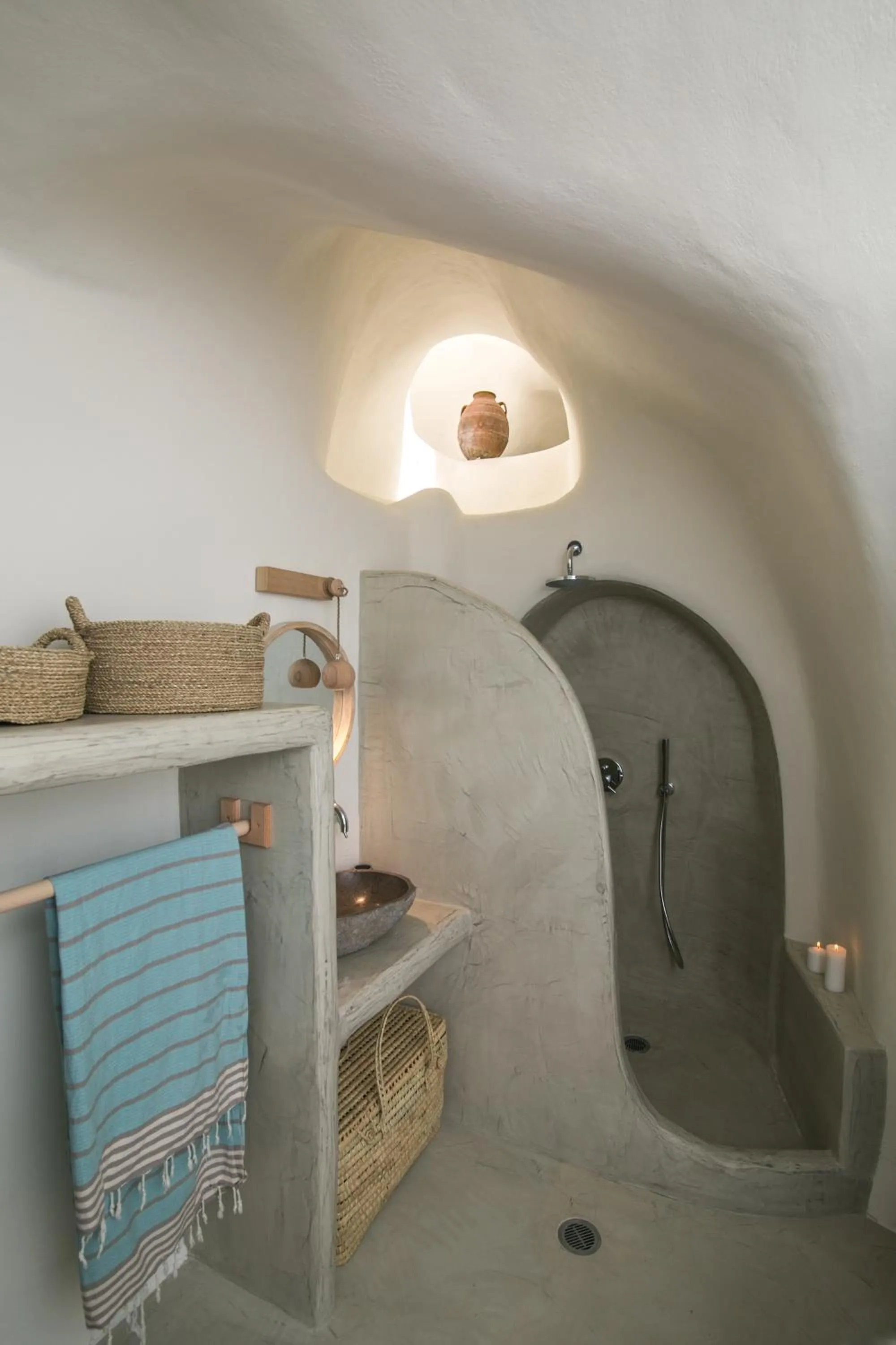 Bathroom in Santorini Villas