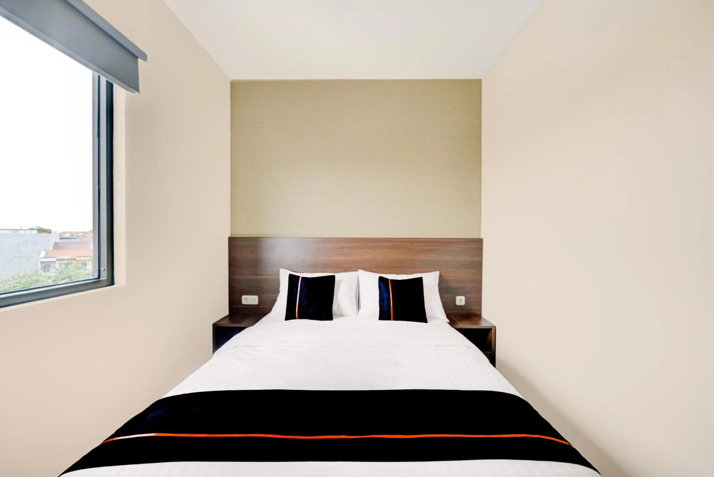 Deluxe Double Room in Townhouse Oak Cengkareng Deluxe Double Room in Townhouse Oak Cengkareng