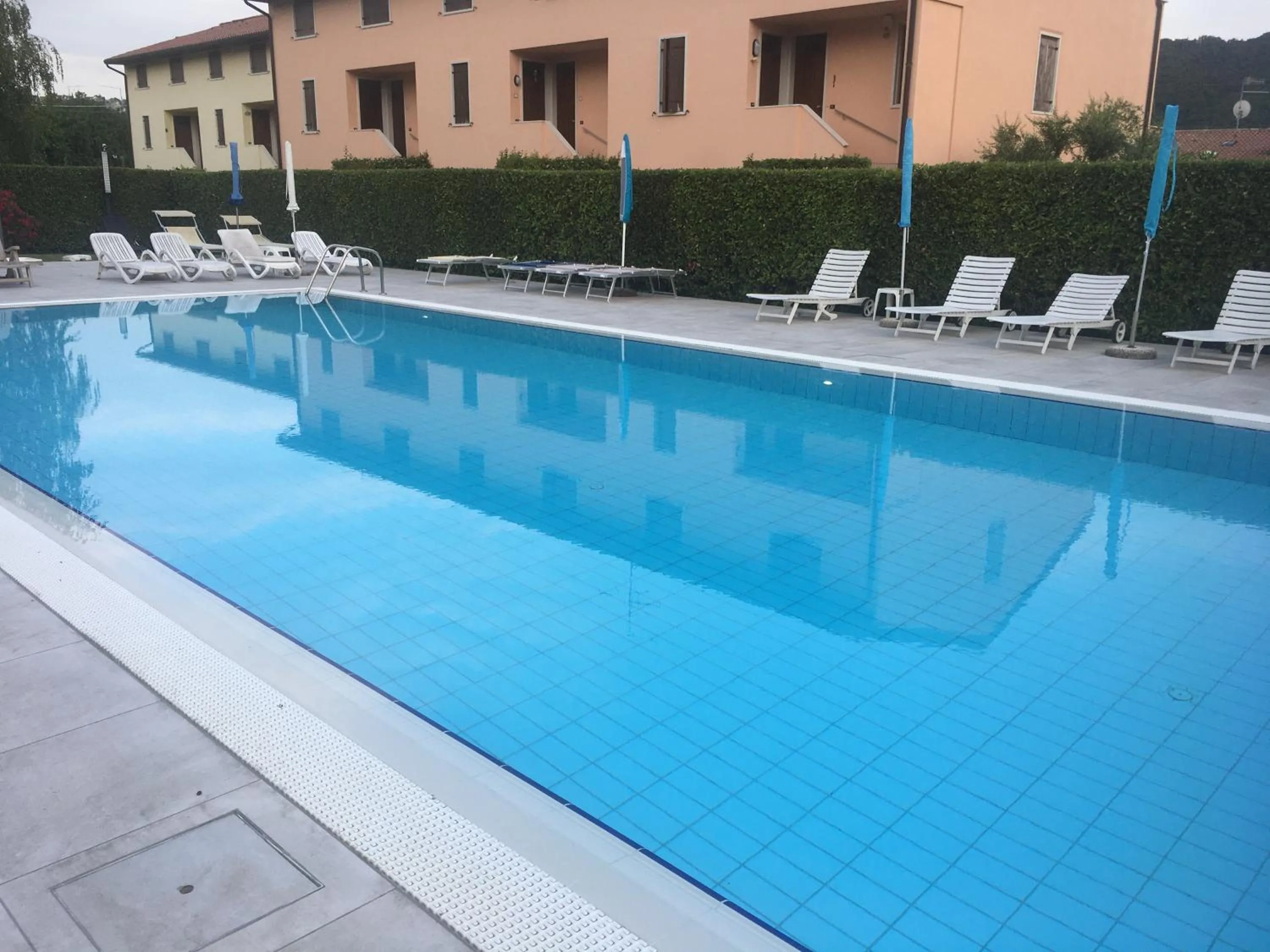 Pool view in Appartamento Elena