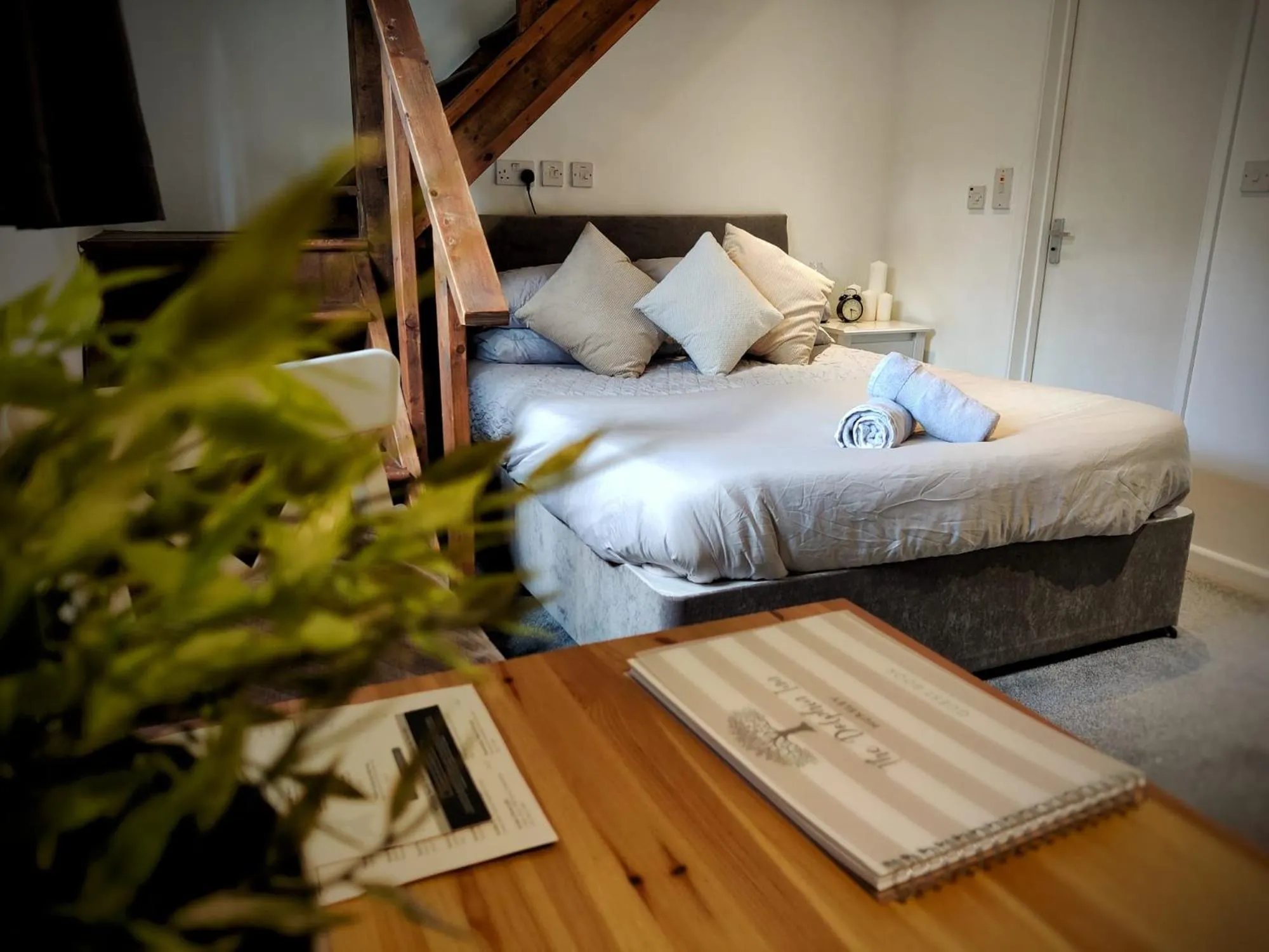 Bed in Hursley Rooms - The Dolphin