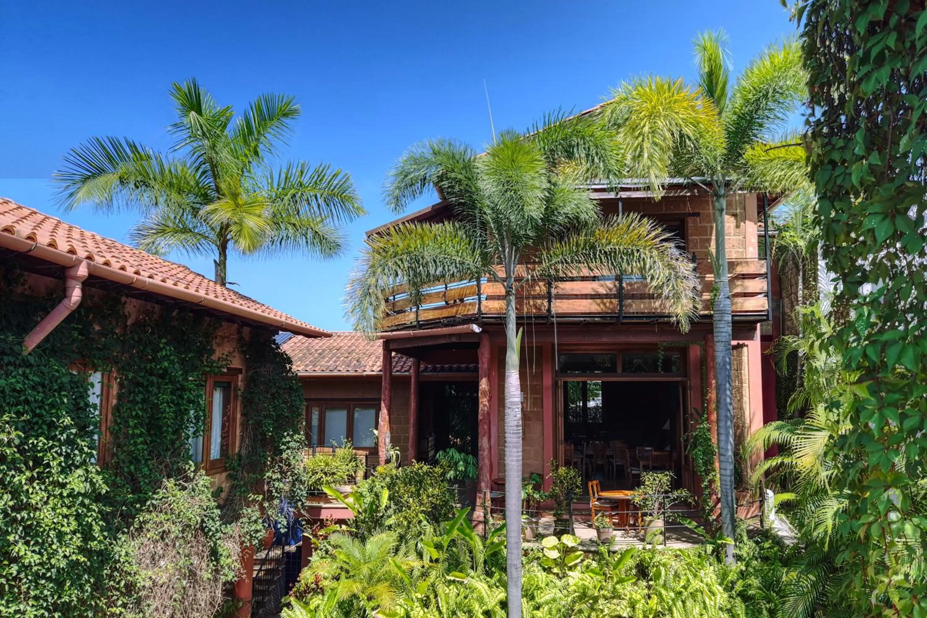 Property building in Hotel Casa San Pancho