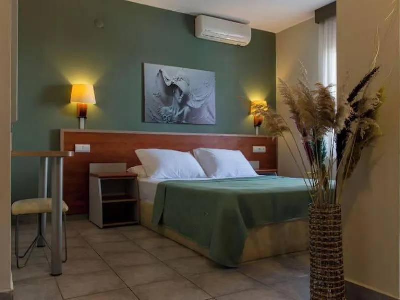 Bed in Green Mar Hotel