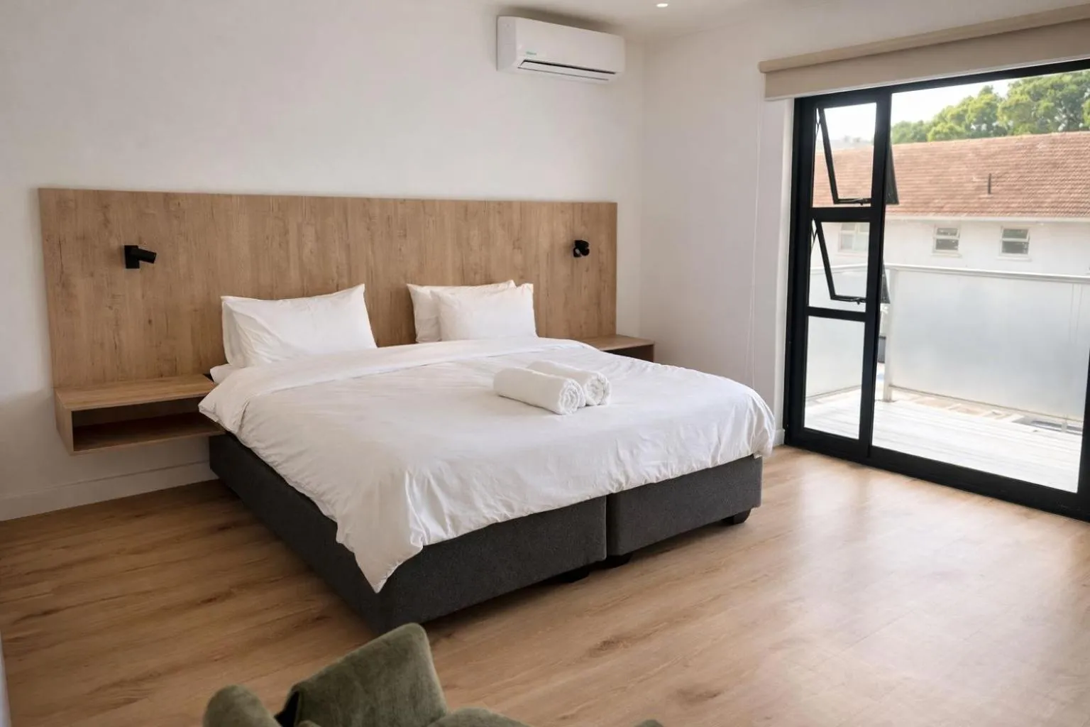 Bed in Elsewhere