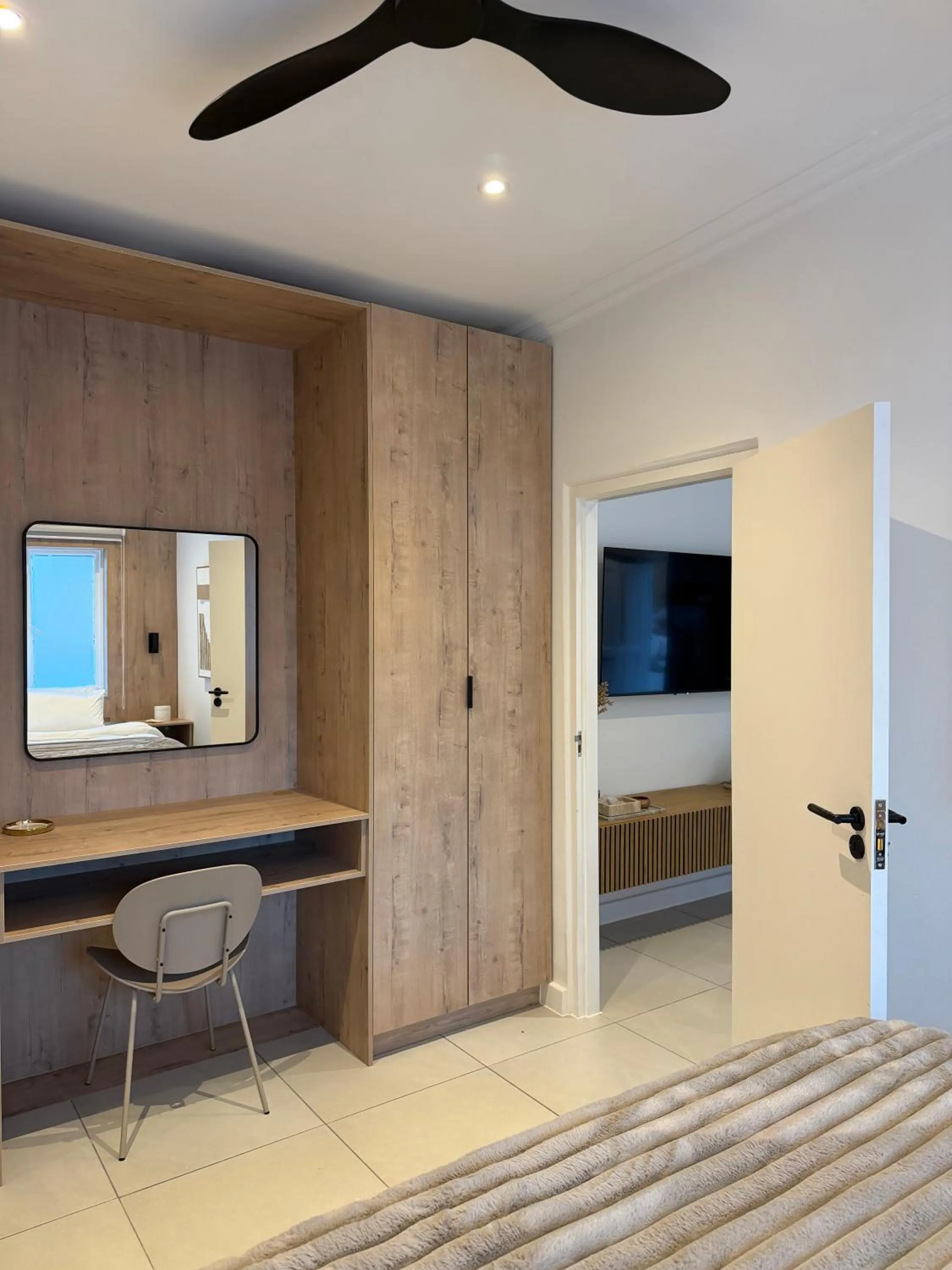 Bed in Elsewhere