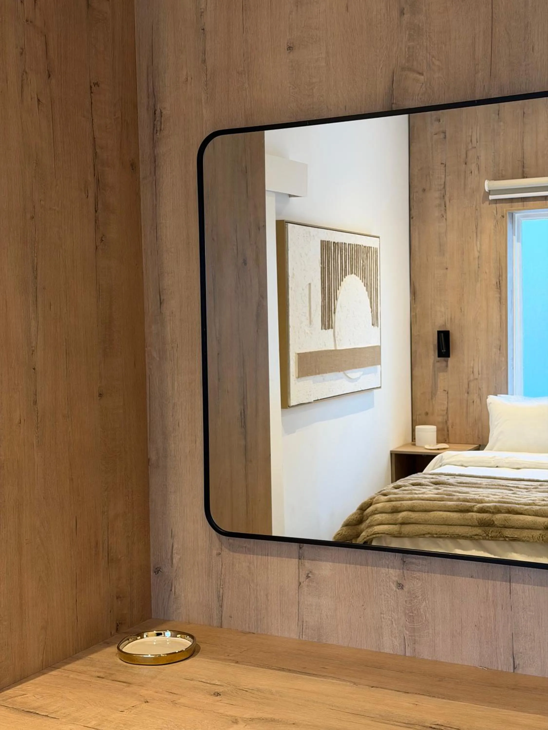 Bed in Elsewhere