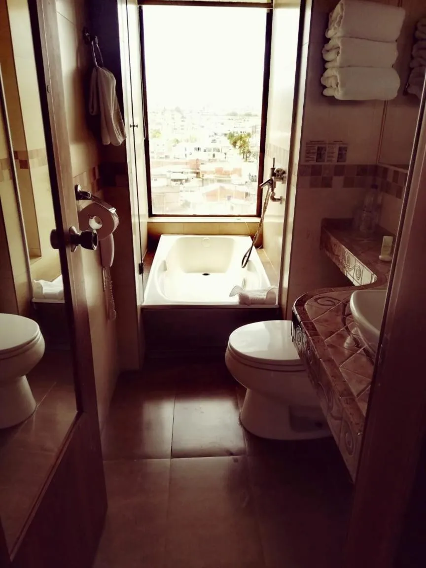 Bathroom in Hotel Zeus