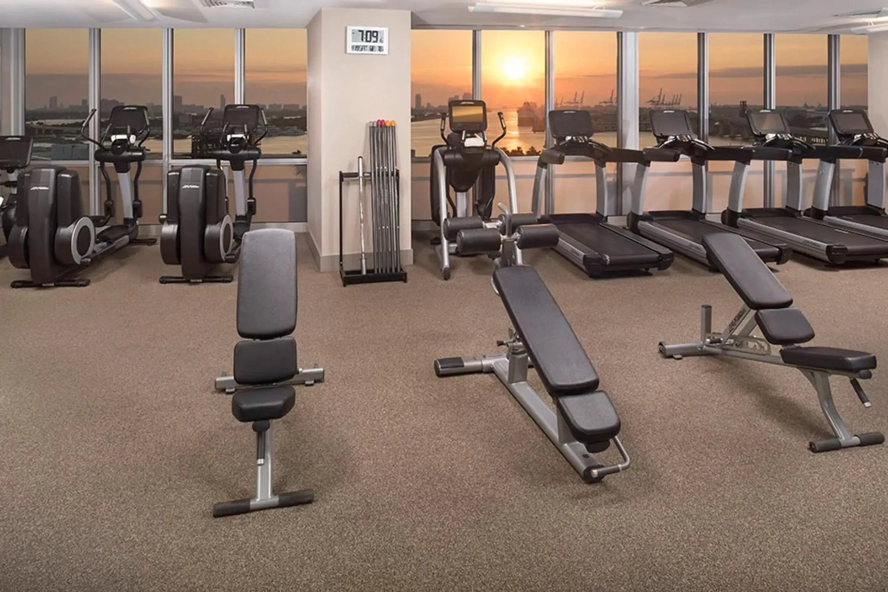 Fitness centre/facilities in The Grayson Hotel Miami Downtown Fitness centre/facilities in The Grayson Hotel Miami Downtown