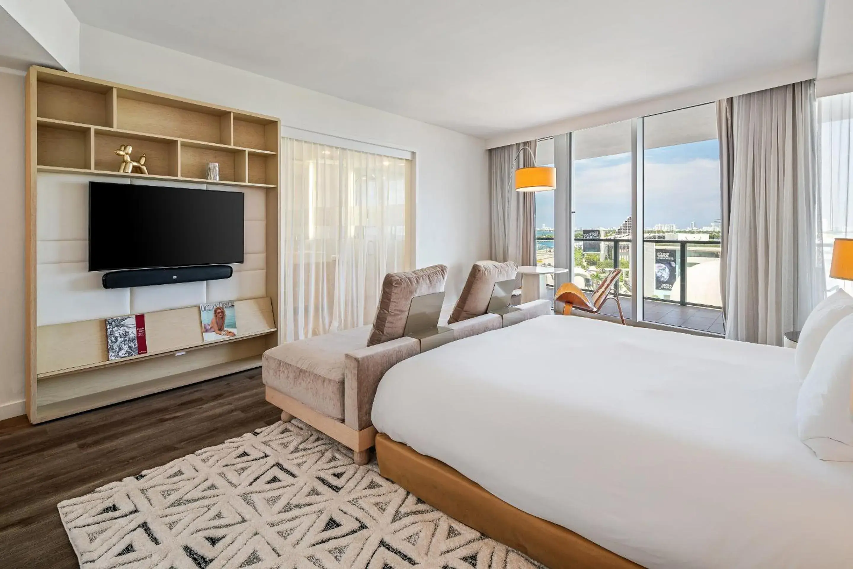 Bed in The Grayson Hotel Miami Downtown Bed in The Grayson Hotel Miami Downtown