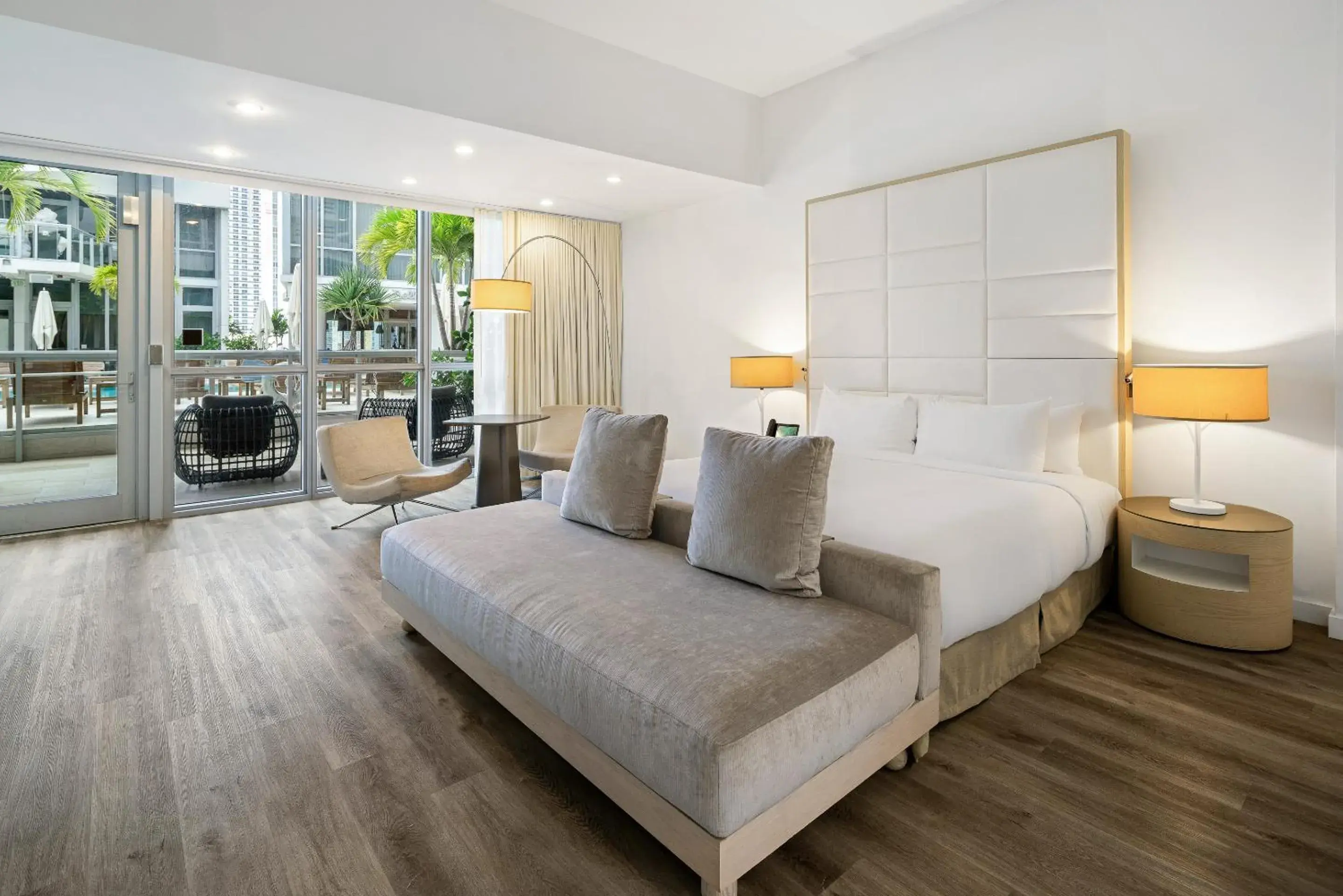 Pool View King with Terrace in The Grayson Hotel Miami Downtown Pool View King with Terrace in The Grayson Hotel Miami Downtown