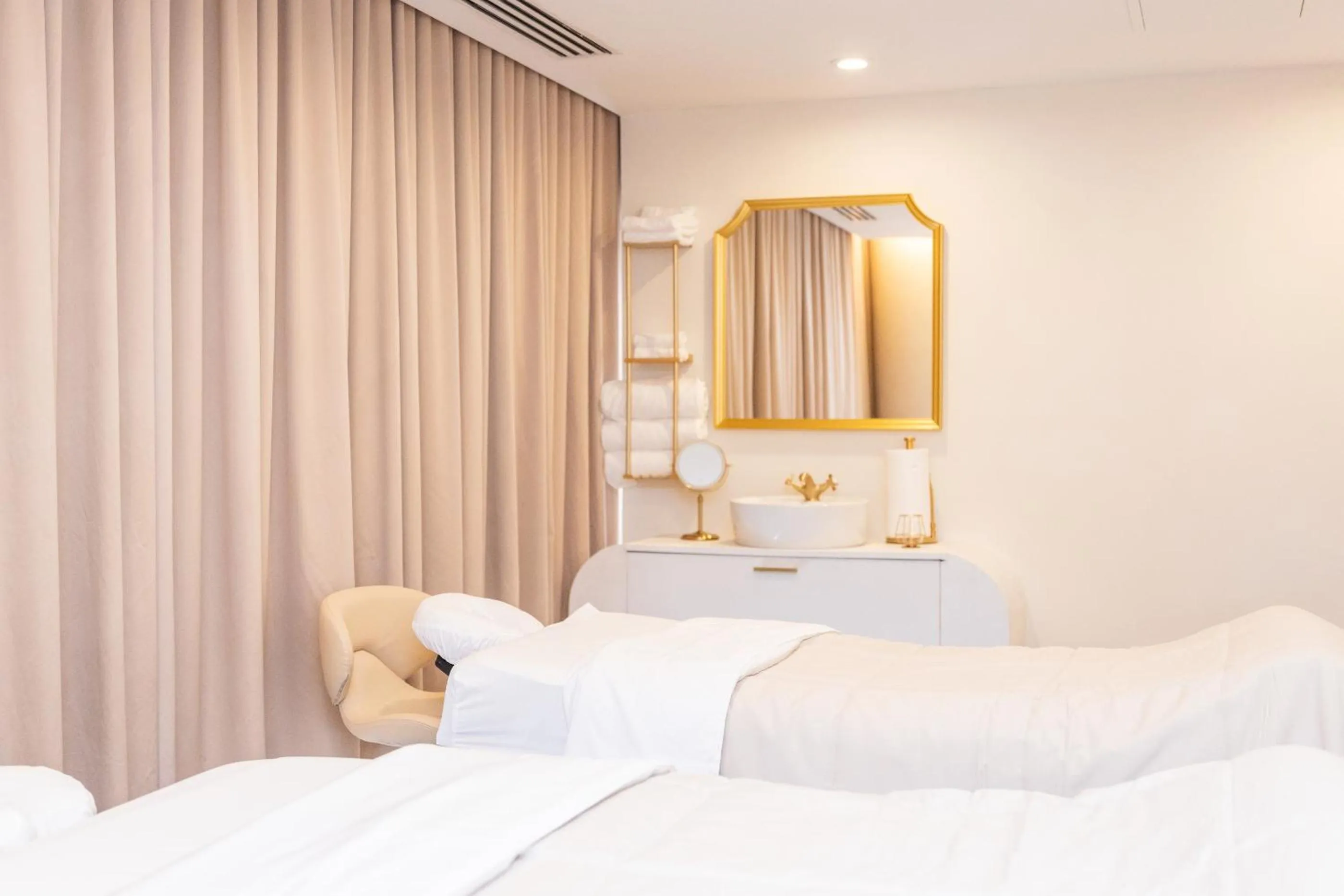 Spa and wellness centre/facilities, Bed in The Grayson Hotel Miami Downtown