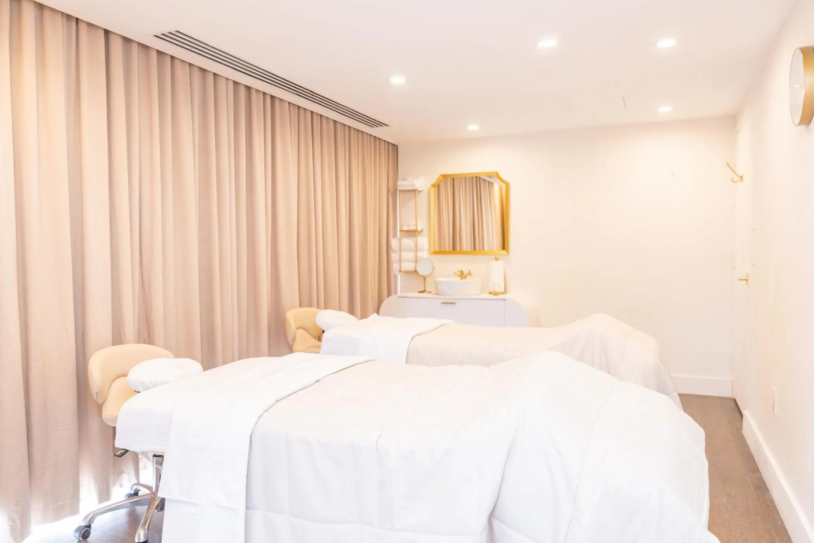 Spa and wellness centre/facilities, Bed in The Grayson Hotel Miami Downtown Spa and wellness centre/facilities, Bed in The Grayson Hotel Miami Downtown
