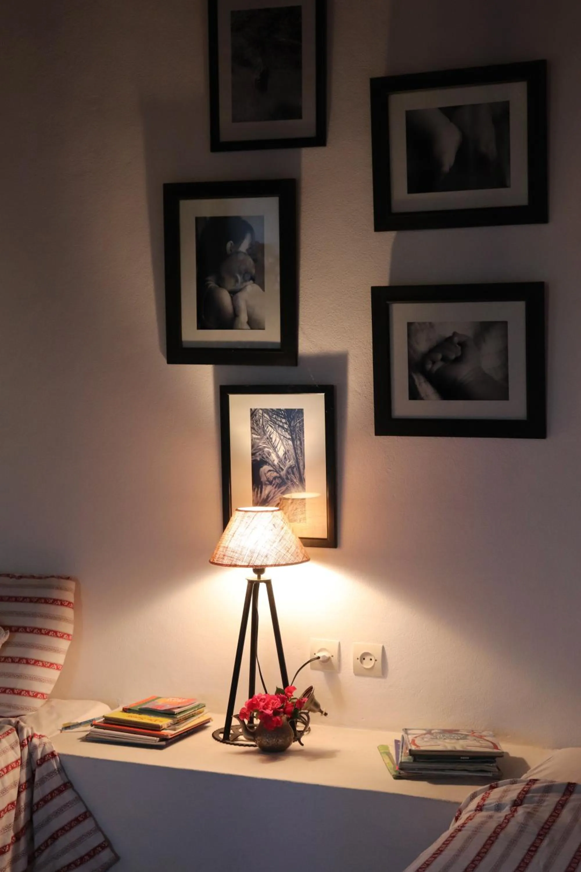 Bed in Fawakay Villas