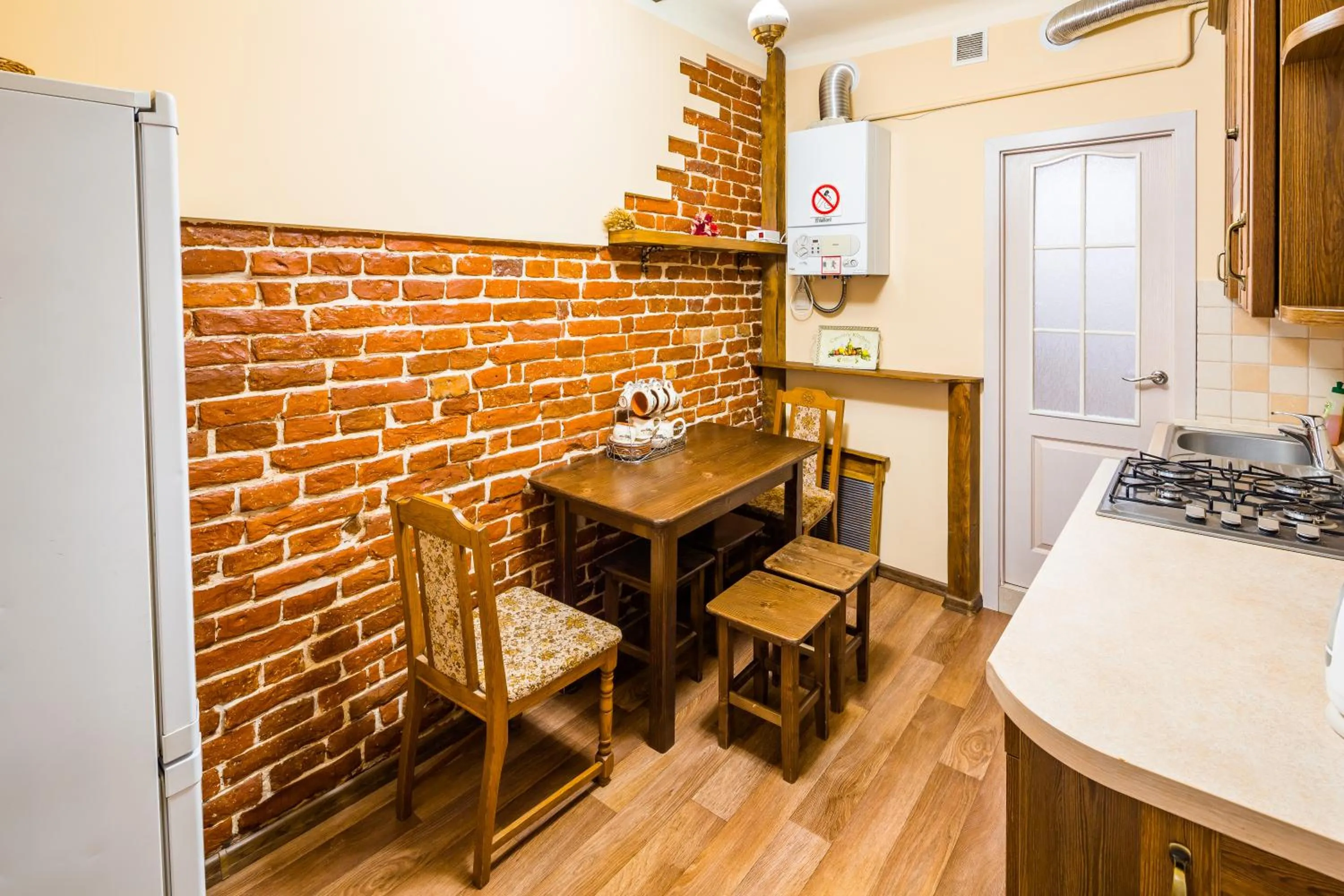 Communal kitchen in Apartment Krakivska 15
