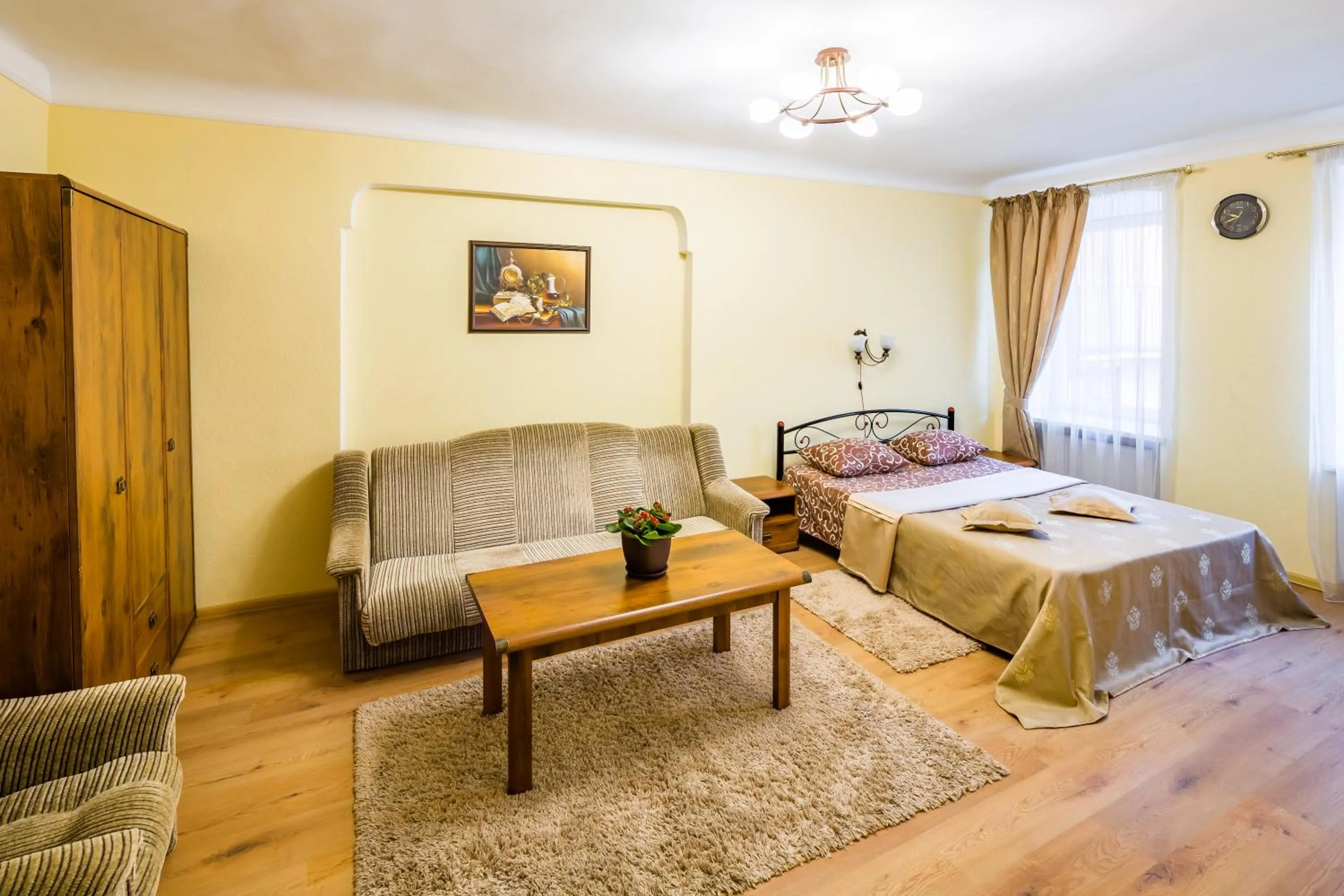 Decorative detail, Bed in Apartment Krakivska 15
