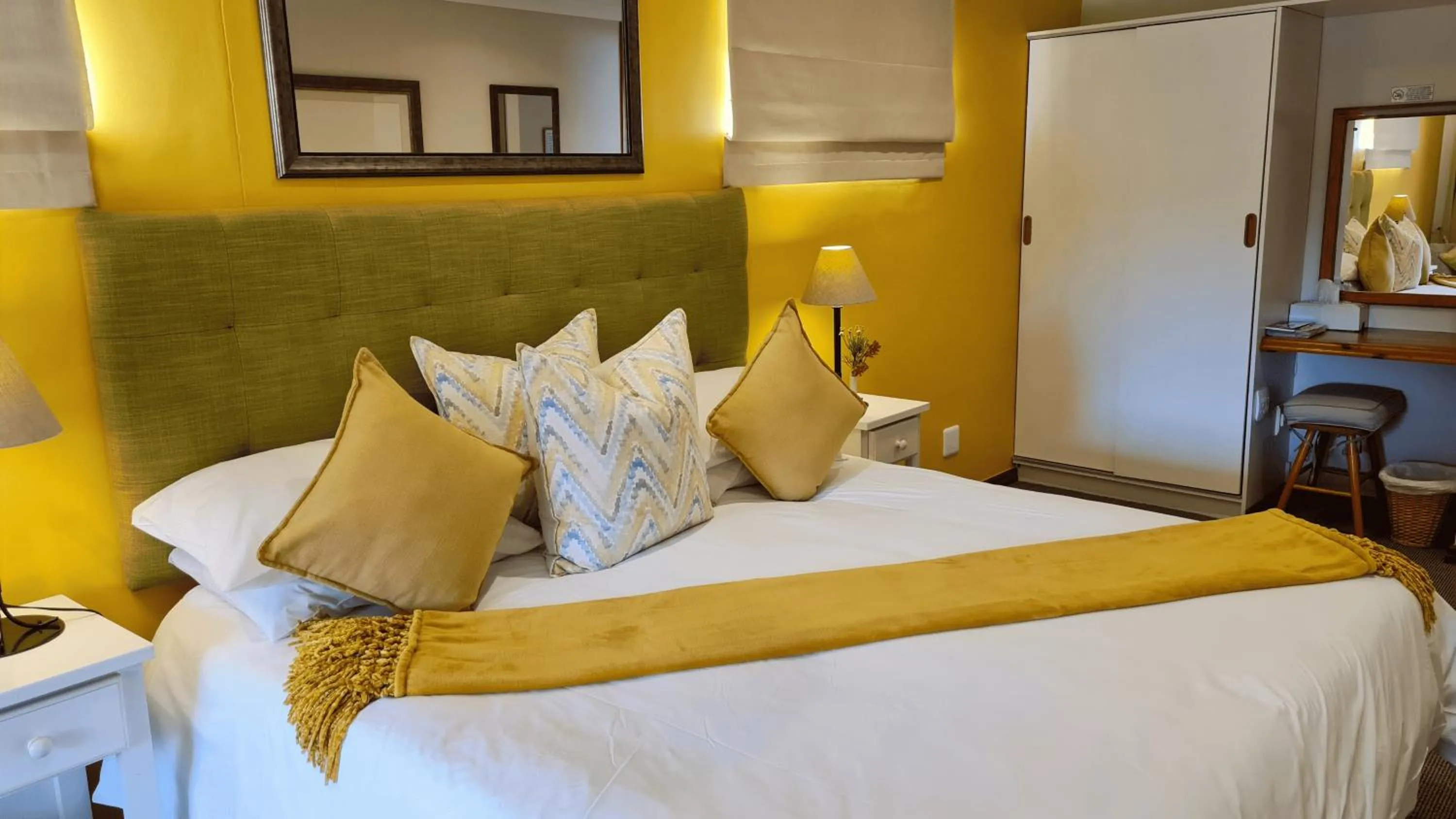 Bed in Pumula Lodge 4 Star Guesthouse Knysna