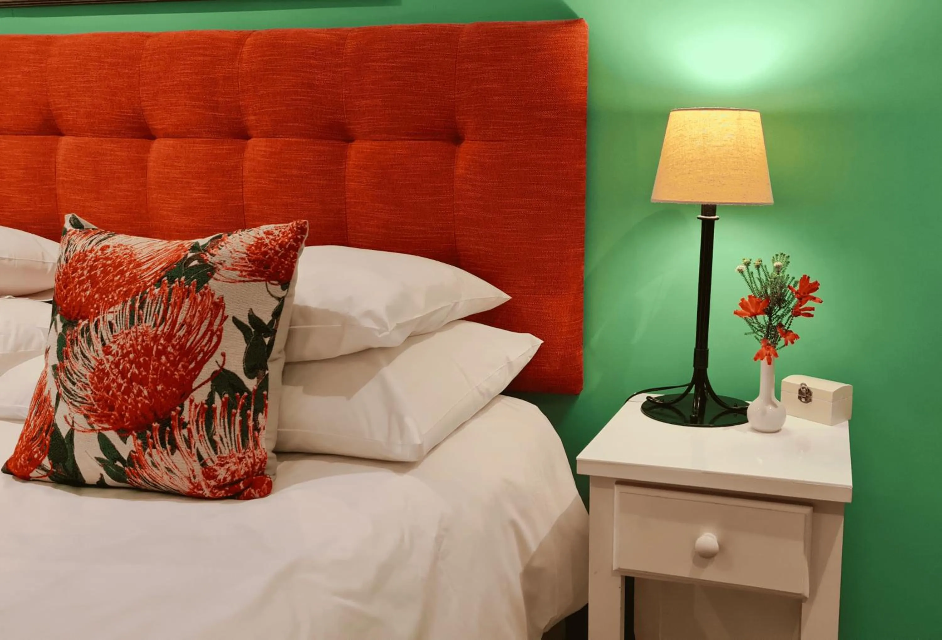 Bed in Pumula Lodge 4 Star Guesthouse Knysna