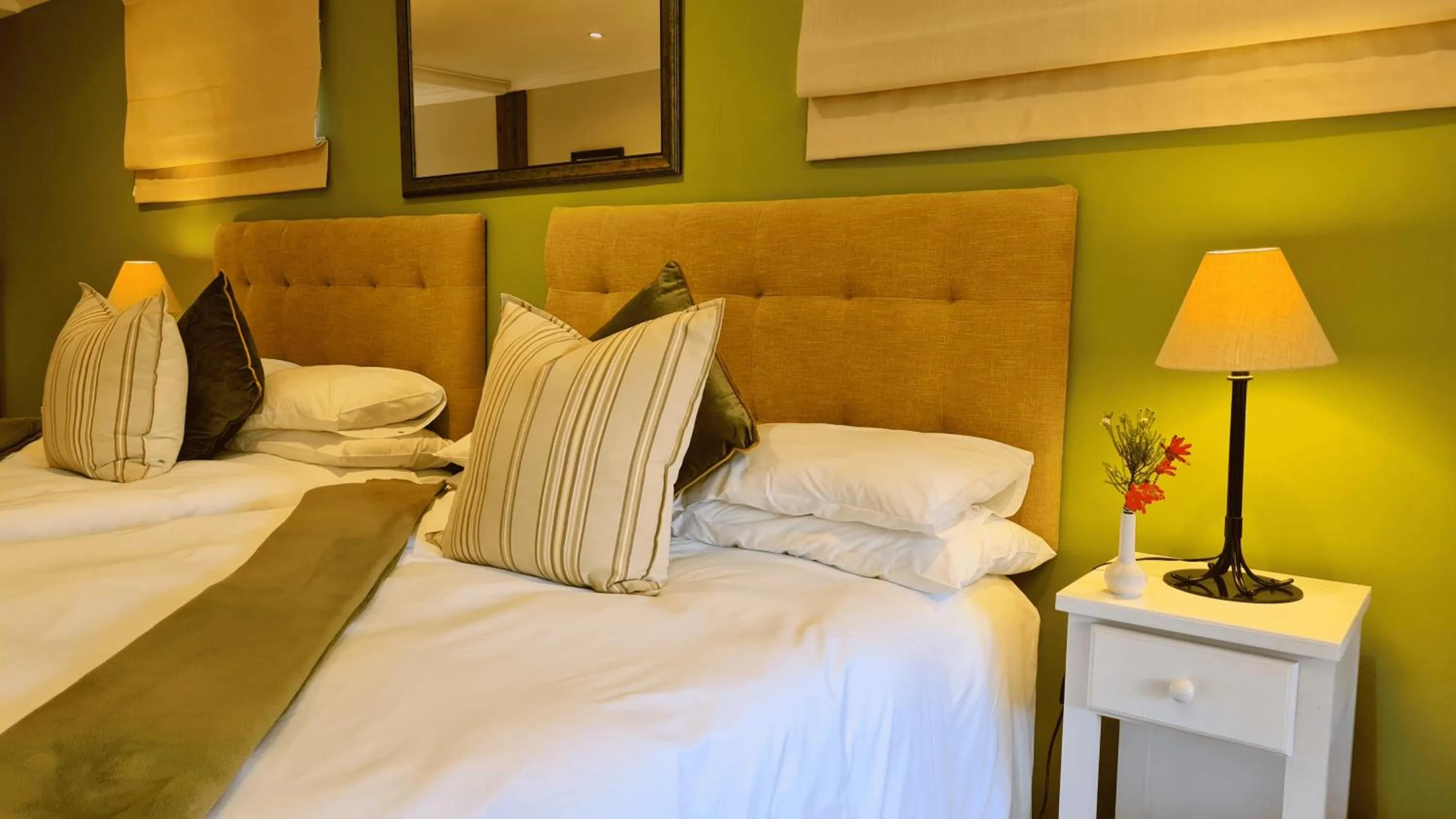 Photo of the whole room, Bed in Pumula Lodge 4 Star Guesthouse Knysna