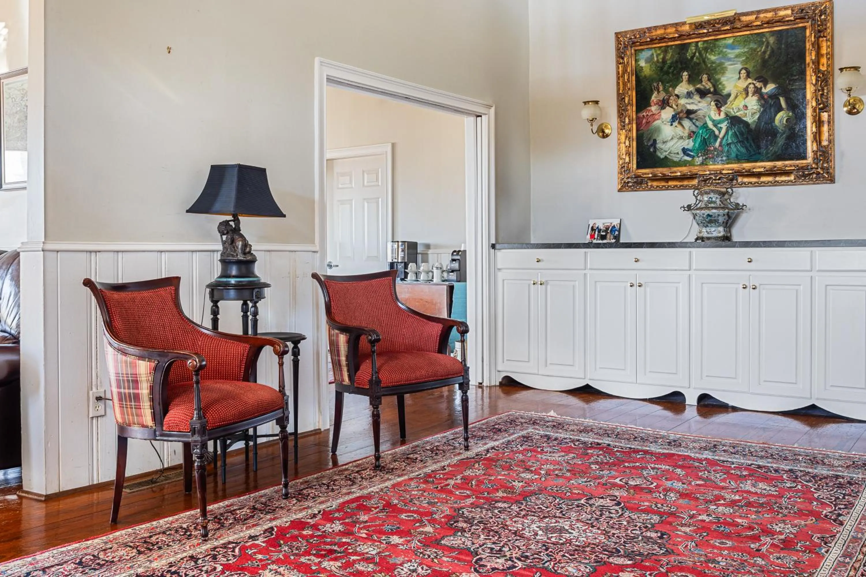 Seating area in Stone Mountain Manor