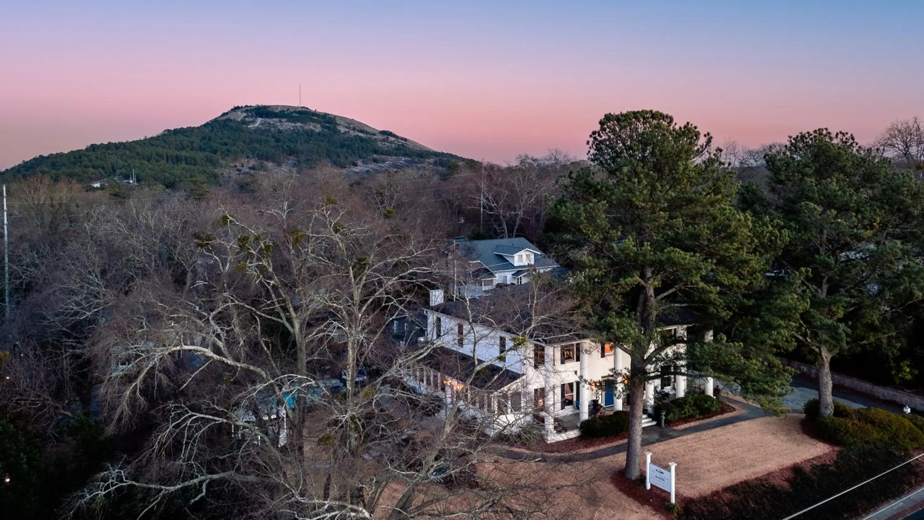 Stone Mountain Manor Stone Mountain Manor
