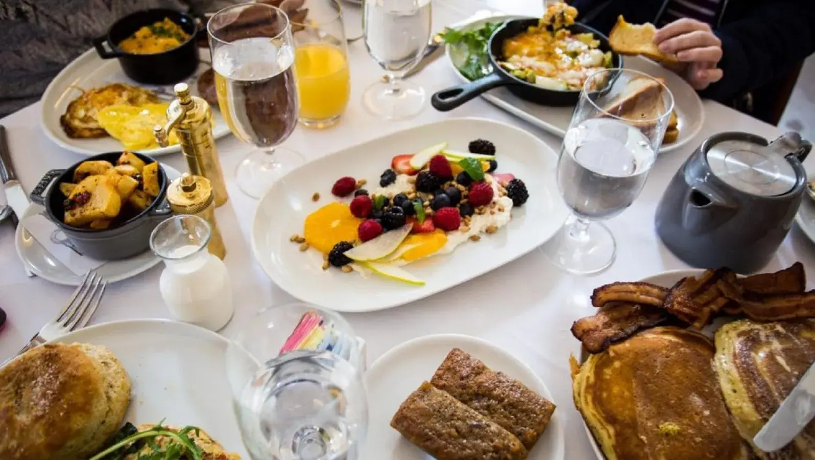 Restaurant/places to eat in 21c Museum Hotel Lexington Restaurant/places to eat in 21c Museum Hotel Lexington