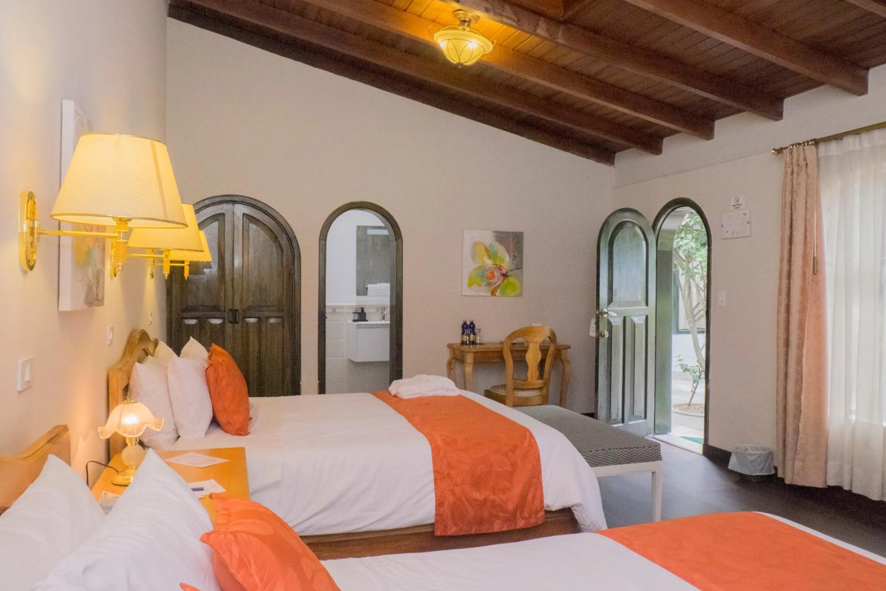 Bedroom, Bed in La Coupole Hotel