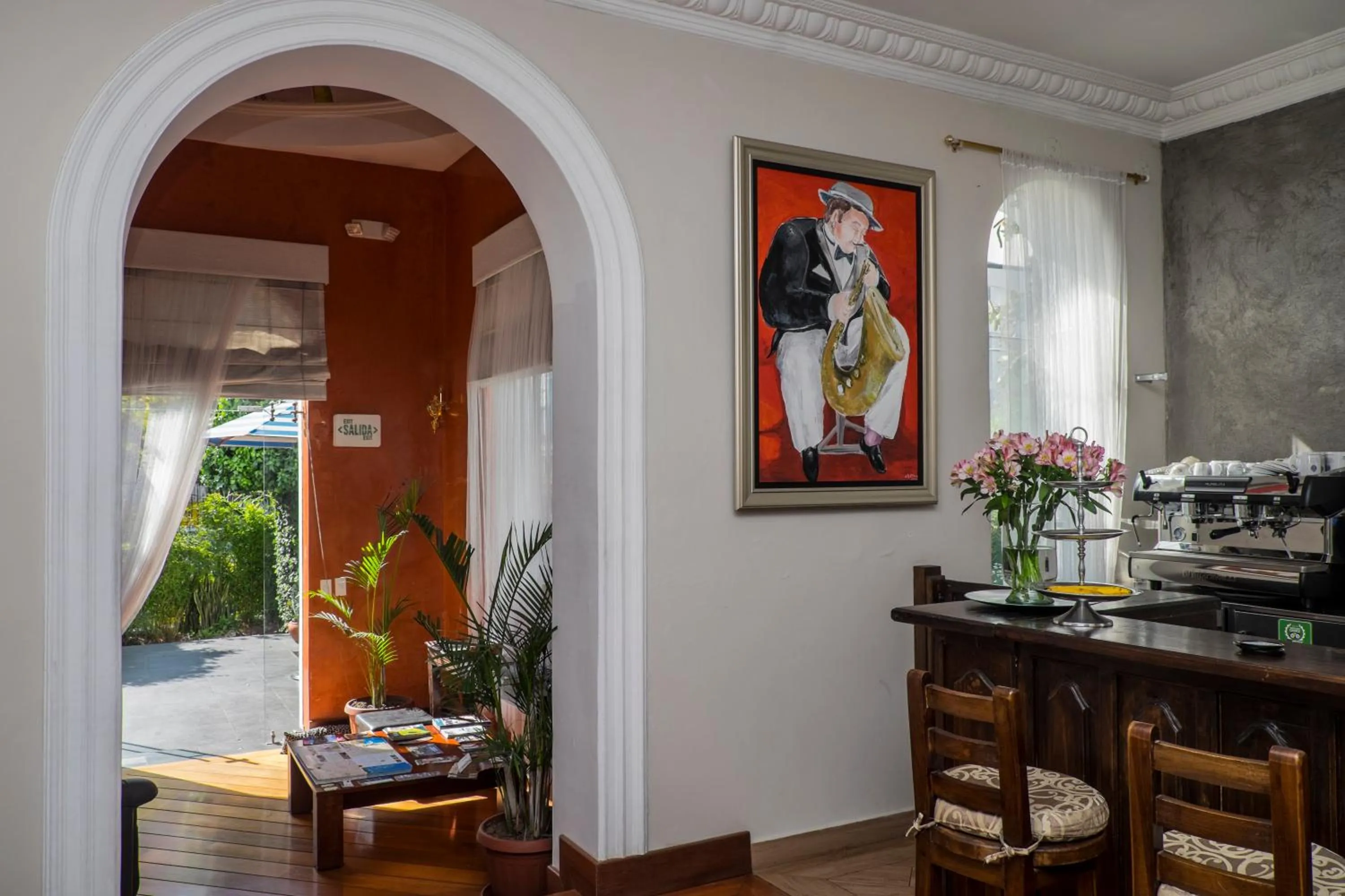 Lounge or bar in La Coupole Hotel