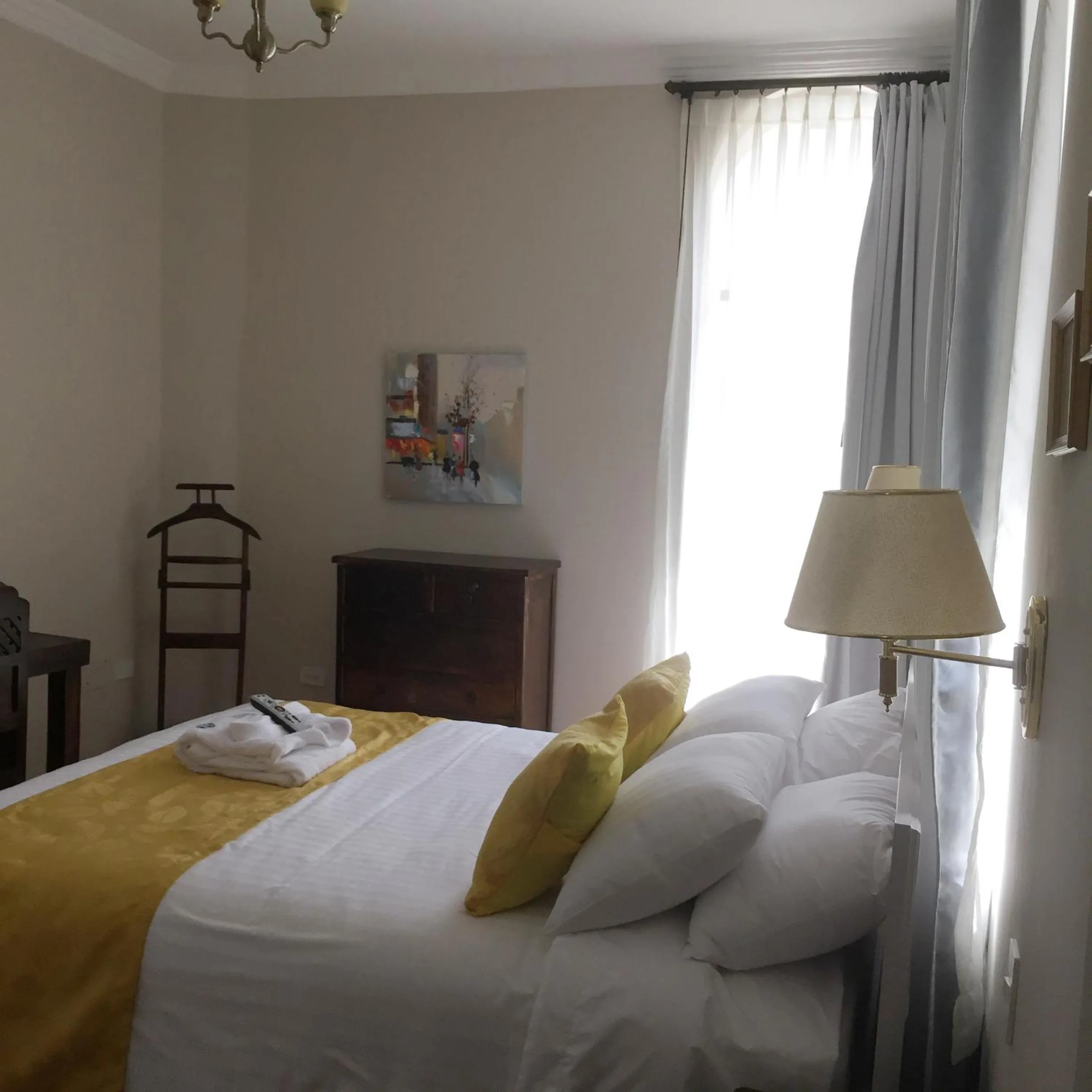 Bedroom, Bed in La Coupole Hotel