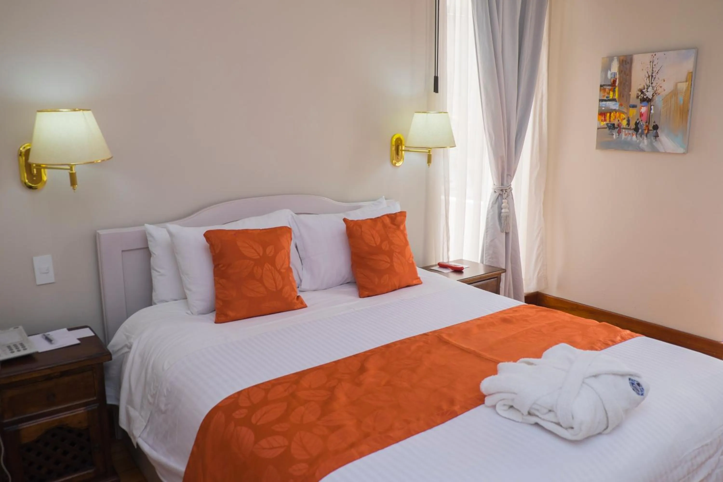 Bedroom, Bed in La Coupole Hotel