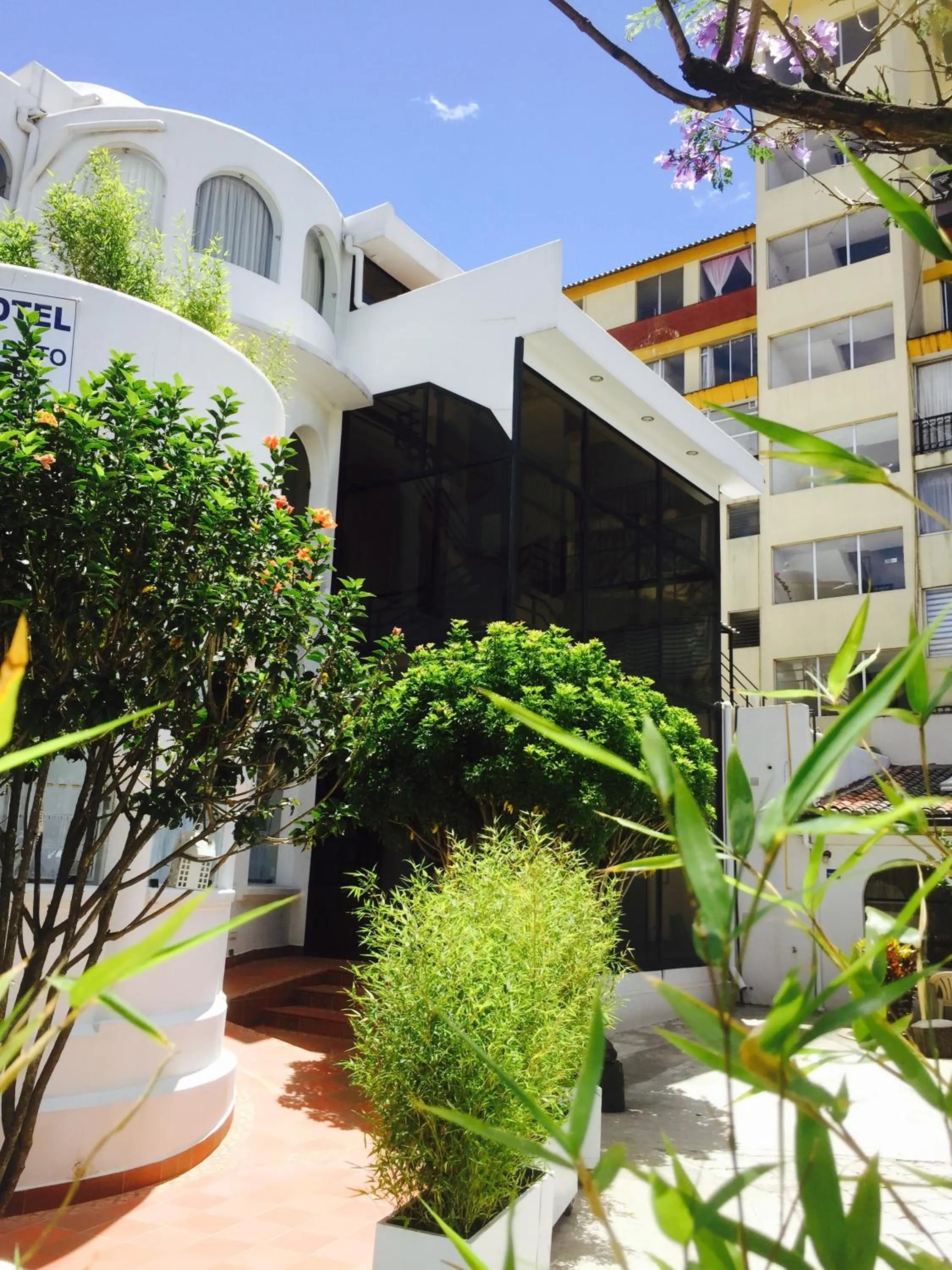 Patio in La Coupole Hotel