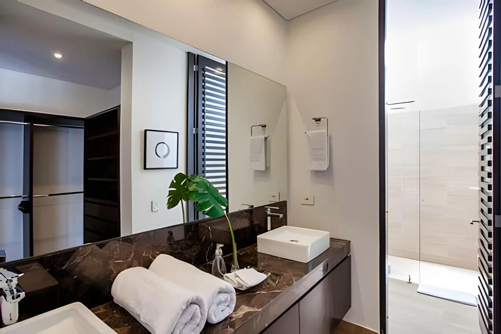 Toilet in Attik Luxury Apts