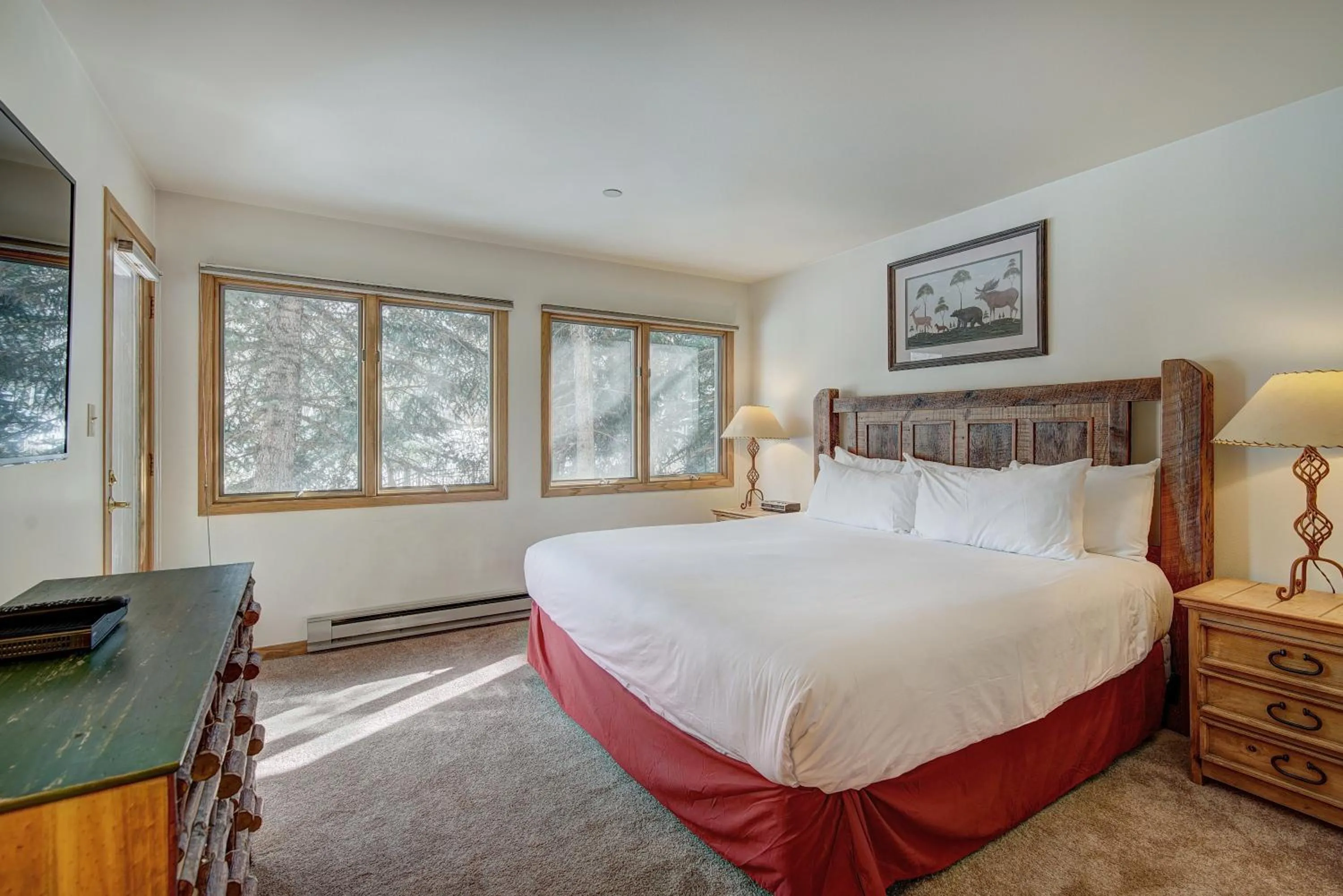 Bed in Townsend Place, A Vail Resorts Property