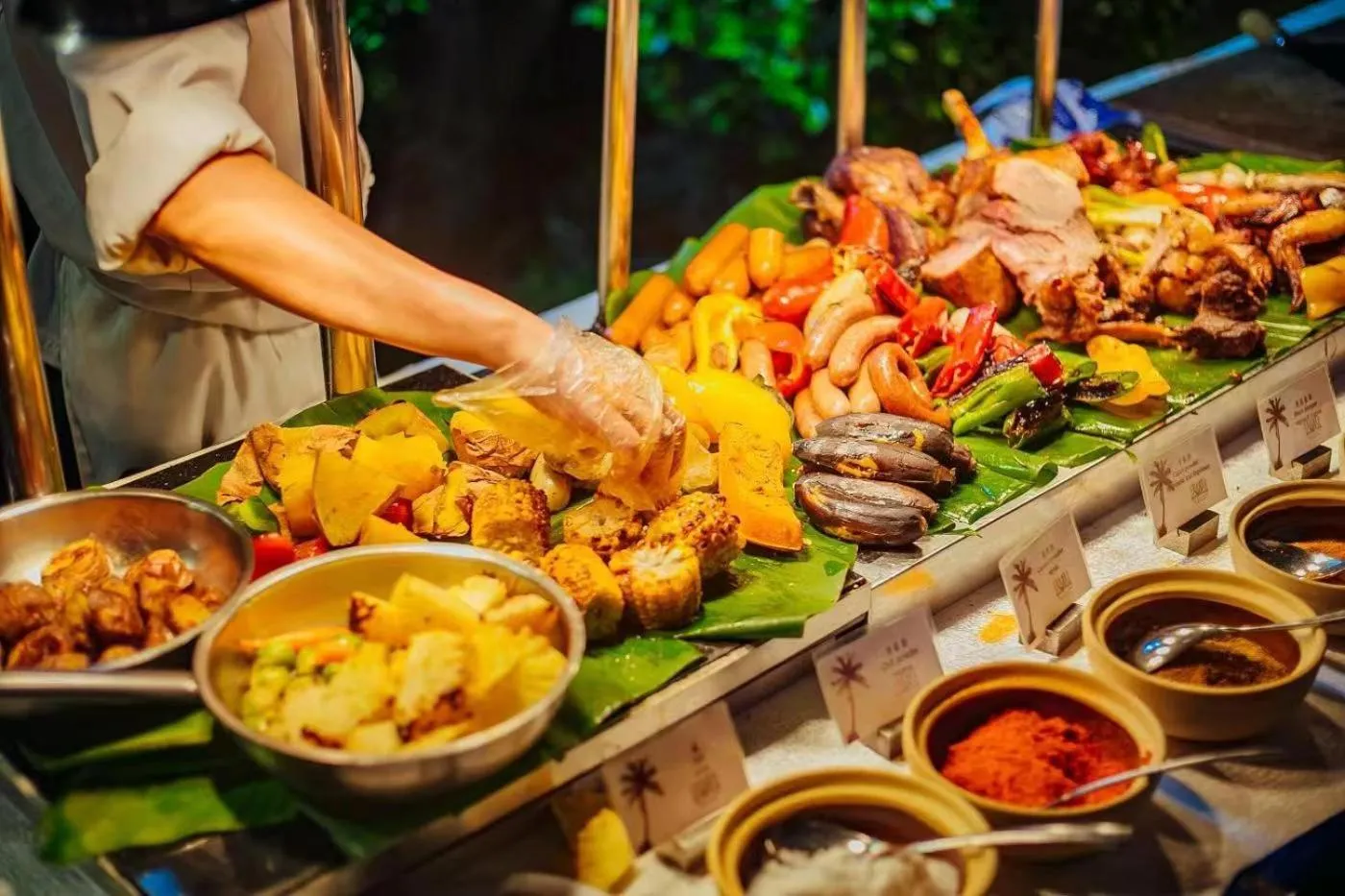 BBQ facilities in Wyndham Sanya Bay