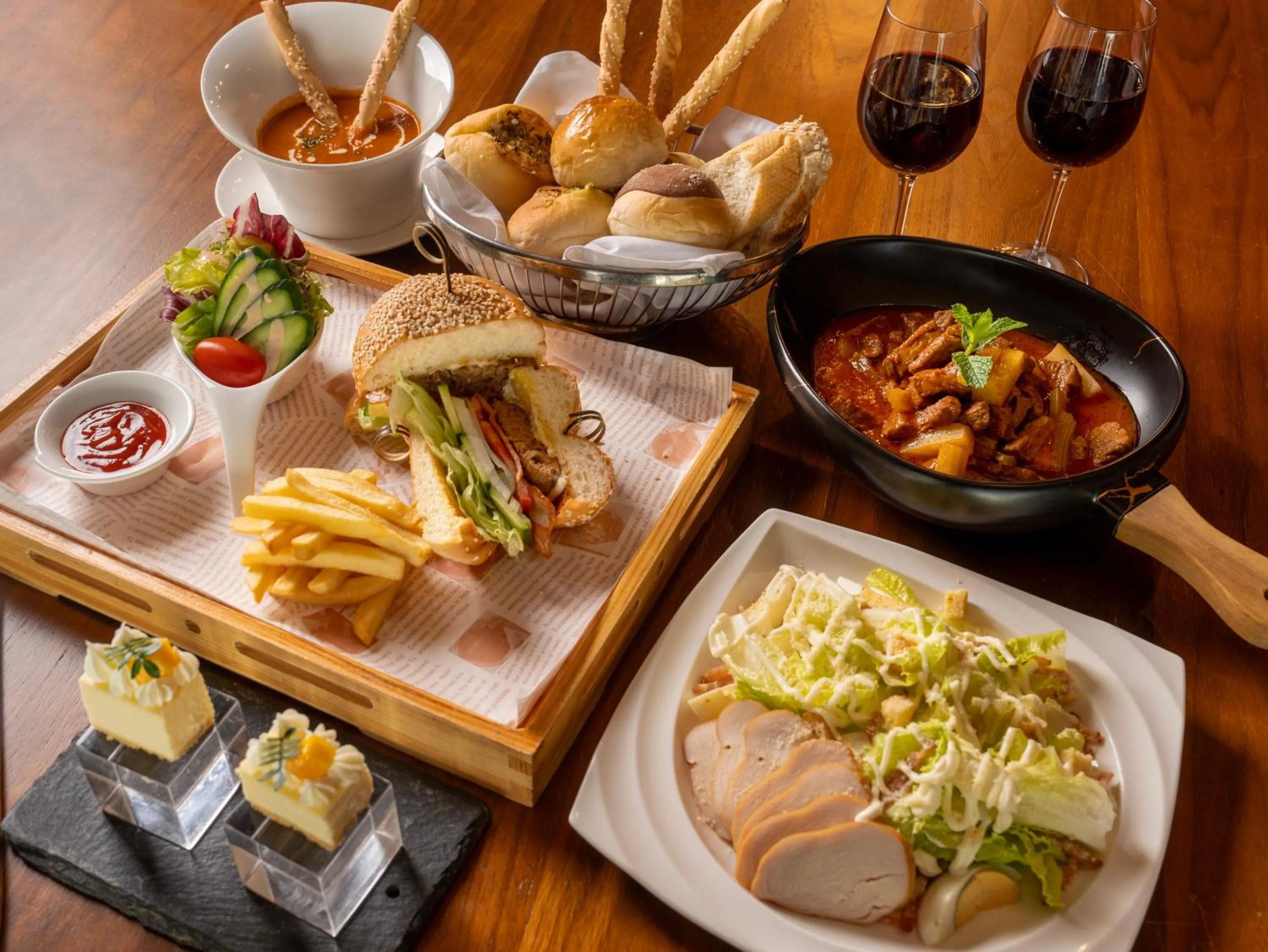 Lunch in Wyndham Sanya Bay