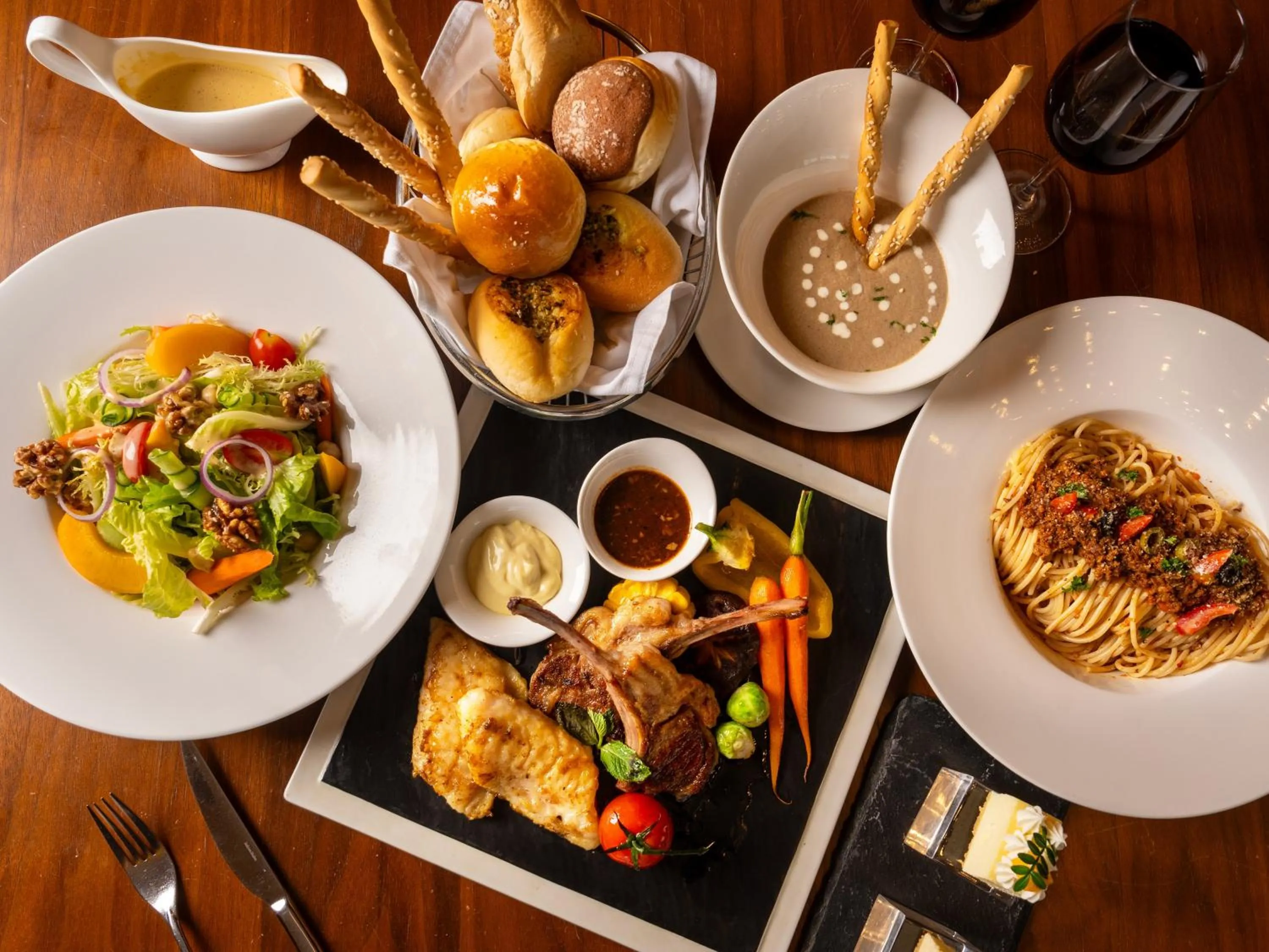 Lunch in Wyndham Sanya Bay