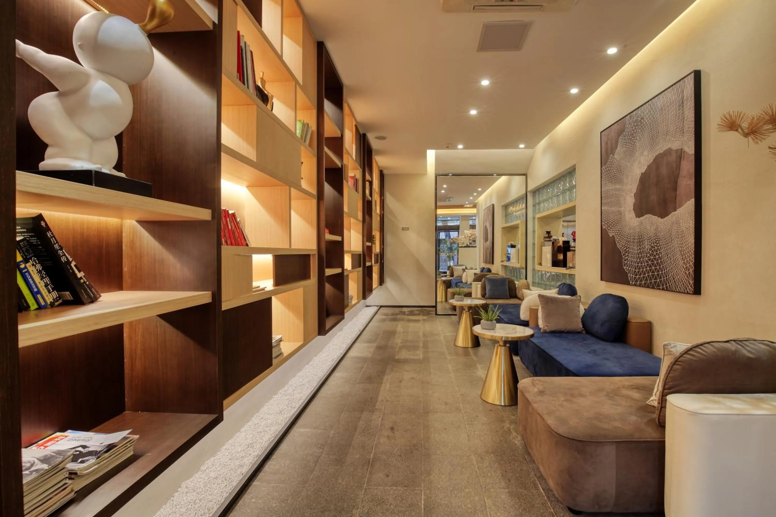 Seating area in Wing Hotel Guilin- Pedestrian Street