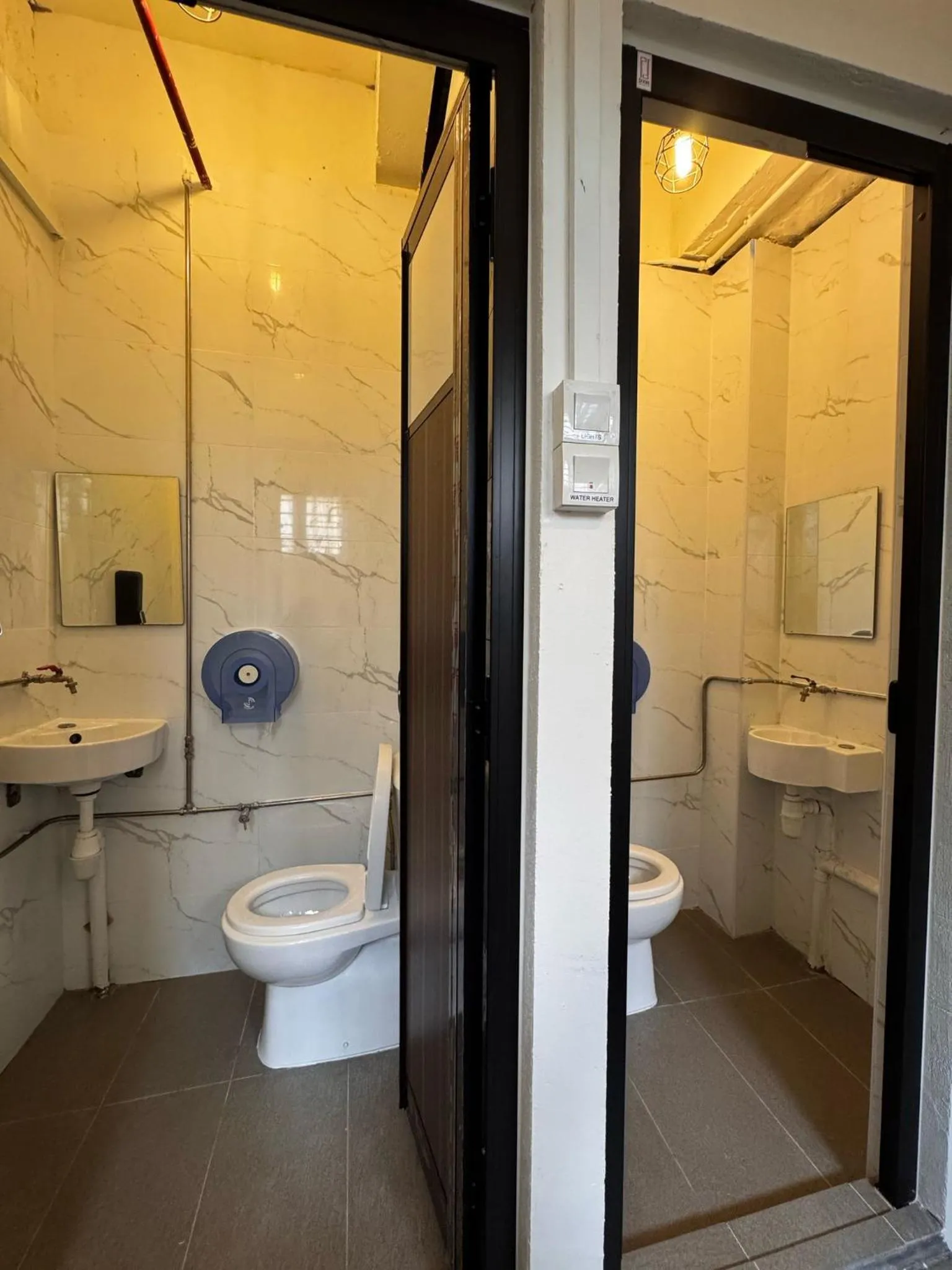 Bathroom in BEAT. Capsule Hostel @ Boat Quay