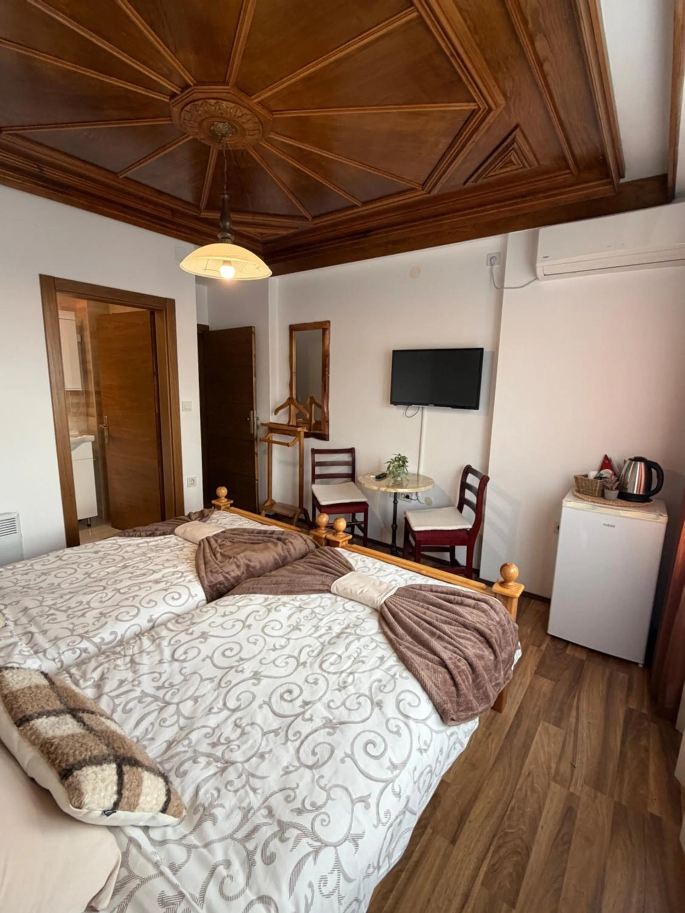 Bed in Villa Srma OHRİD