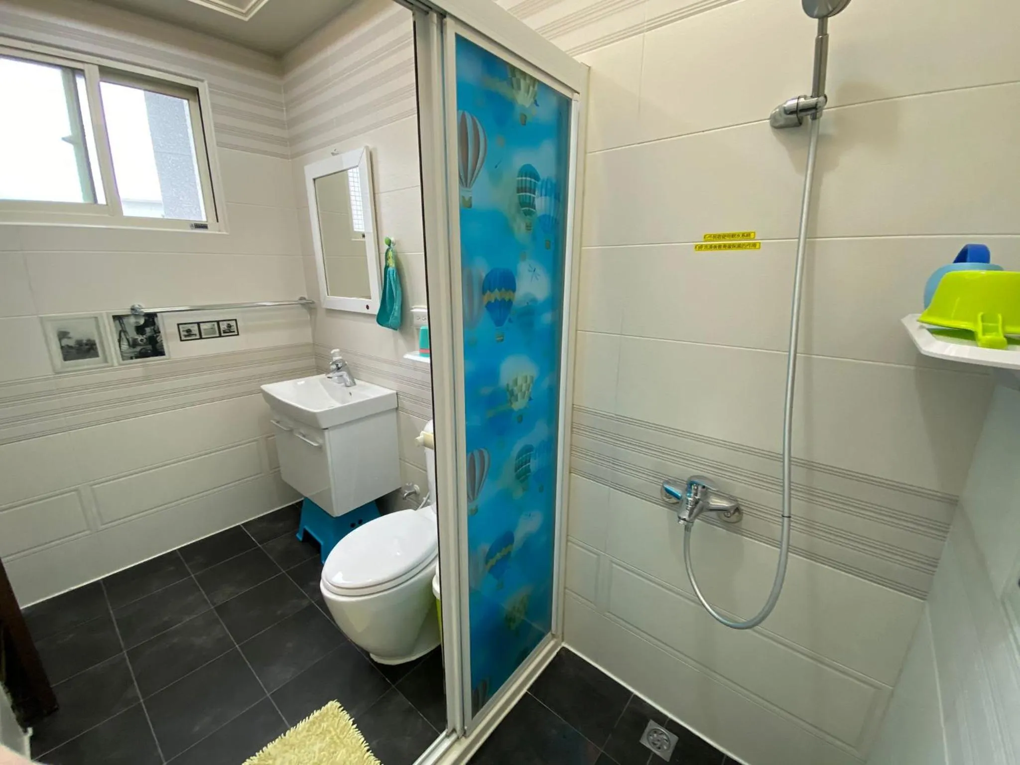 Shower in Shiangshiang Forest Hotel