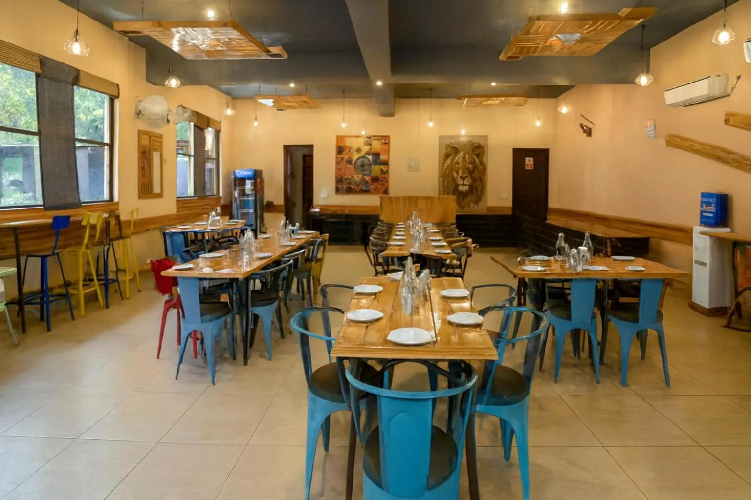 Restaurant/places to eat in LaTigre Resort