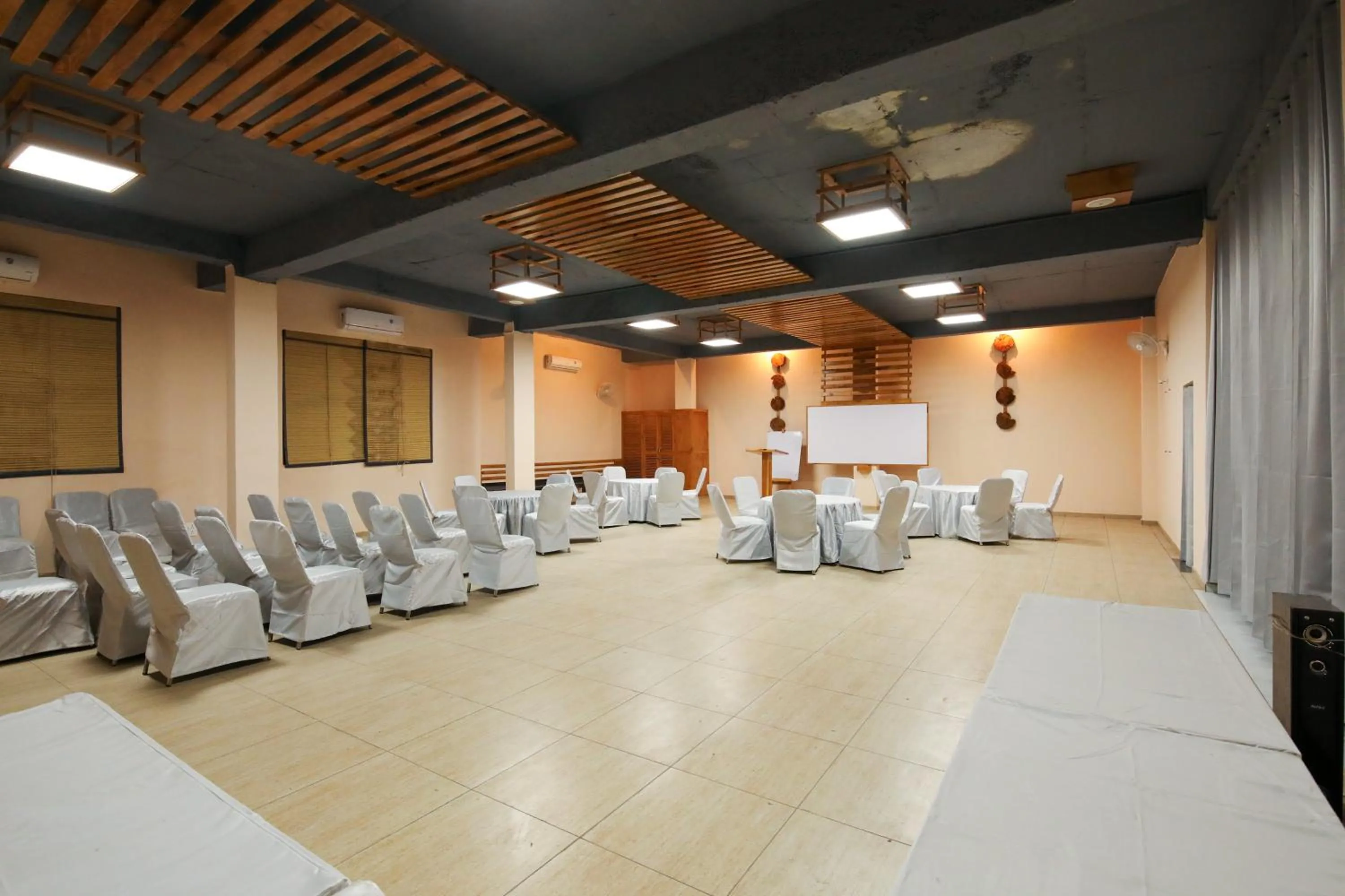 Meeting/conference room in LaTigre Resort