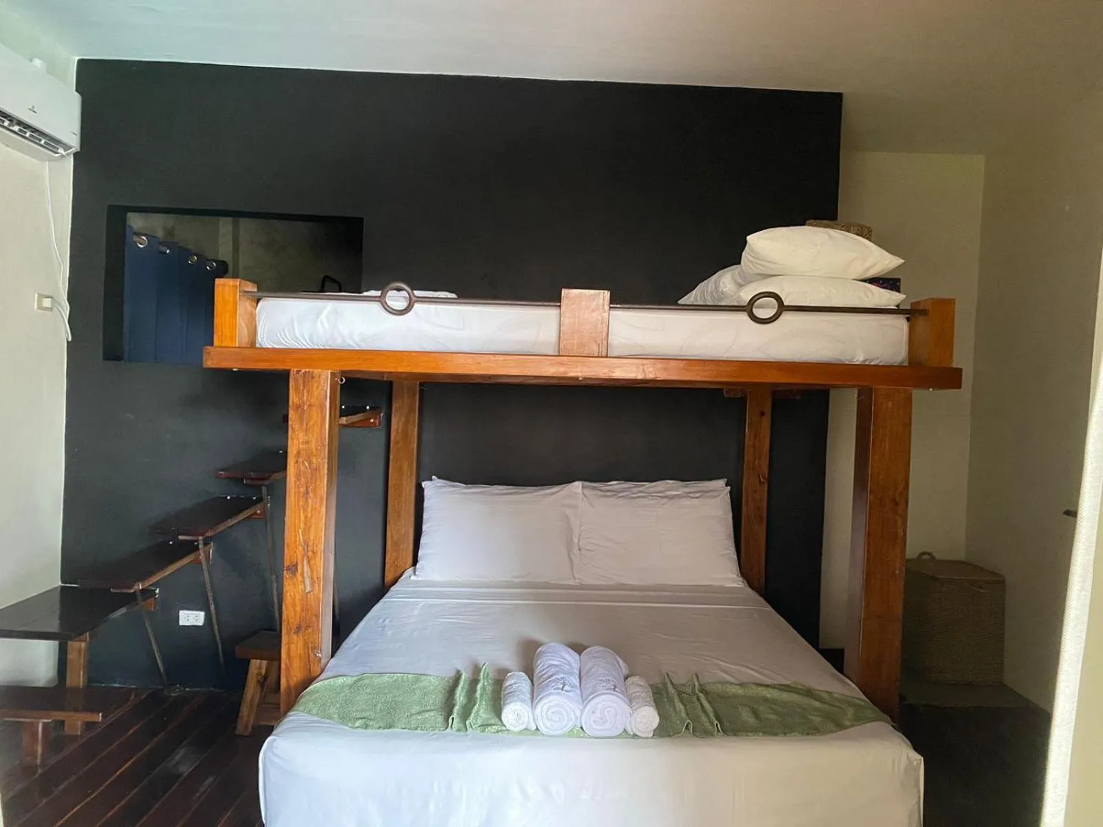 Bed in Happiness Boutique Resort El Nido