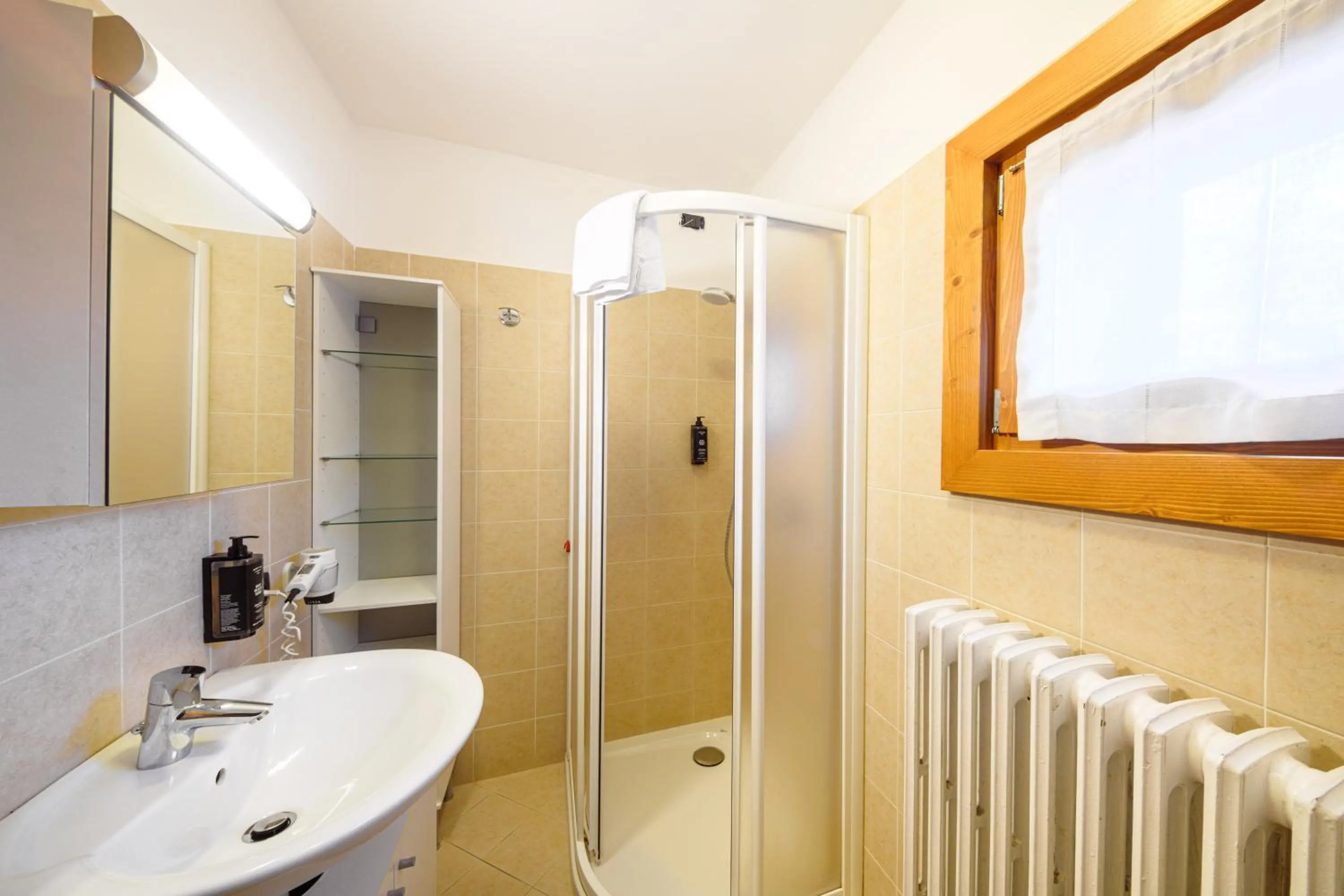 Shower in Hotel Ambassador Bormio