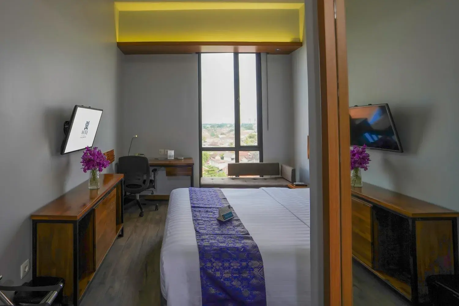 Deluxe Double Room in BATIQA Hotel Palembang Deluxe Double Room in BATIQA Hotel Palembang