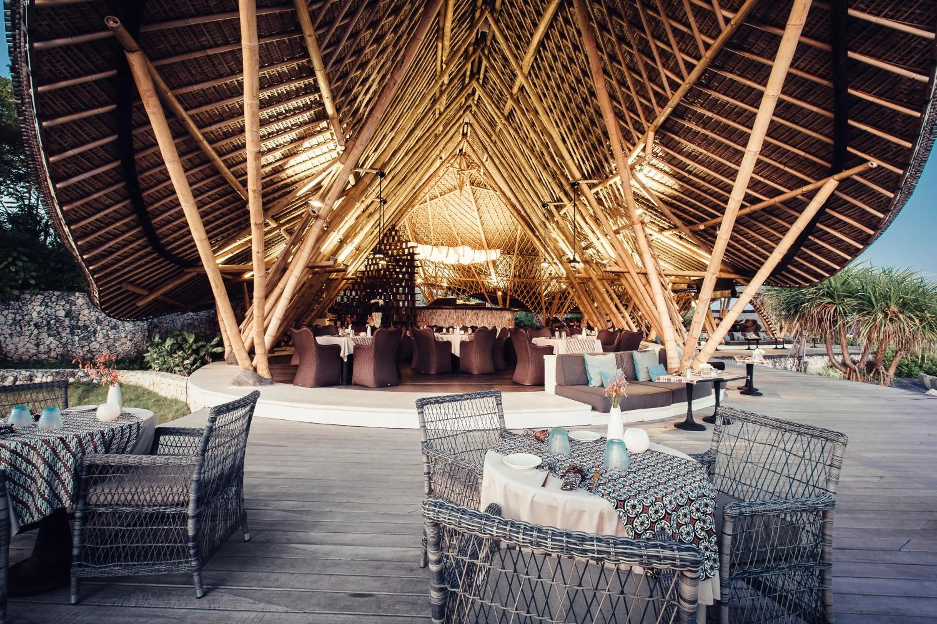 Restaurant/places to eat in Suarga Padang Padang