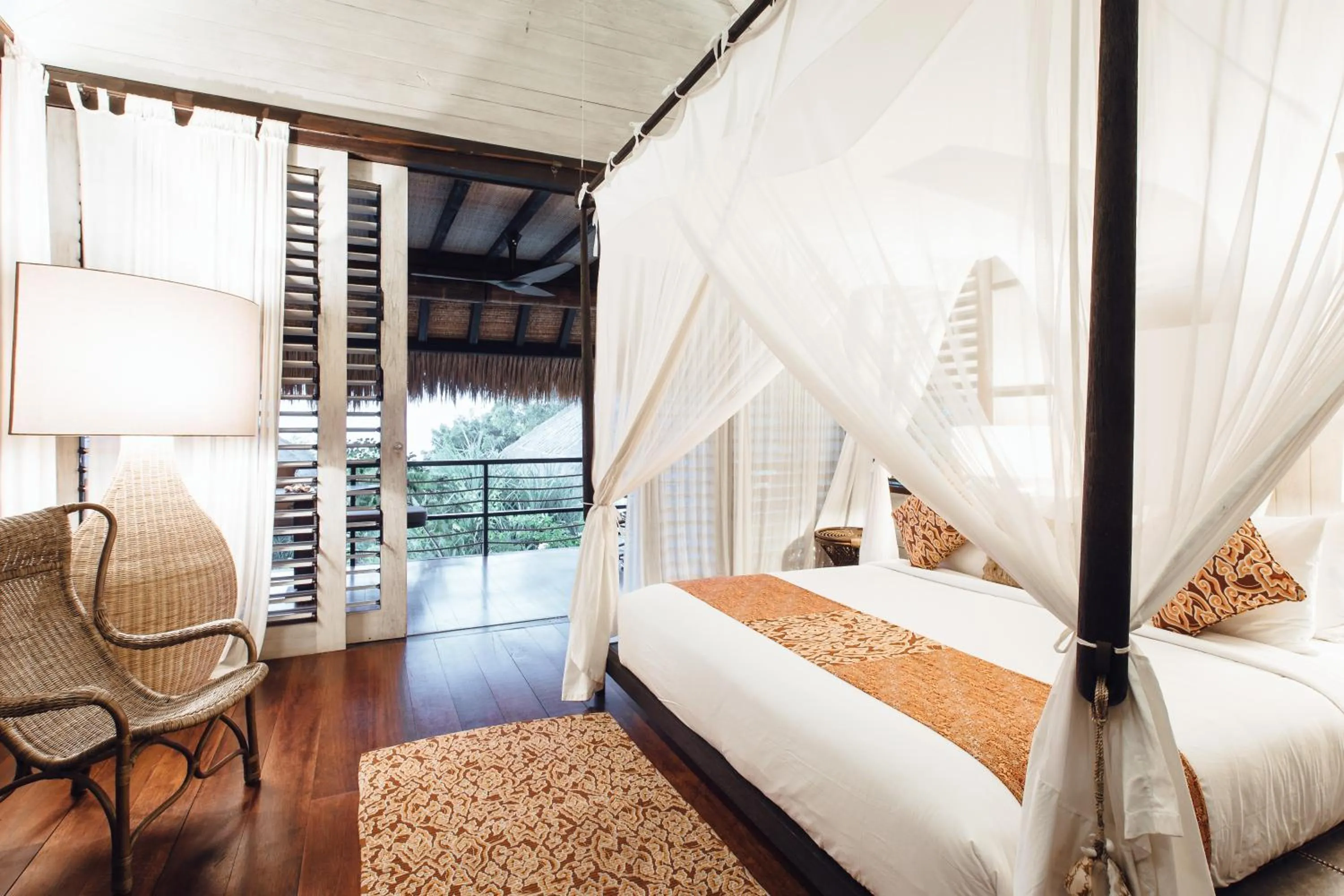 Photo of the whole room, Bed in Suarga Padang Padang