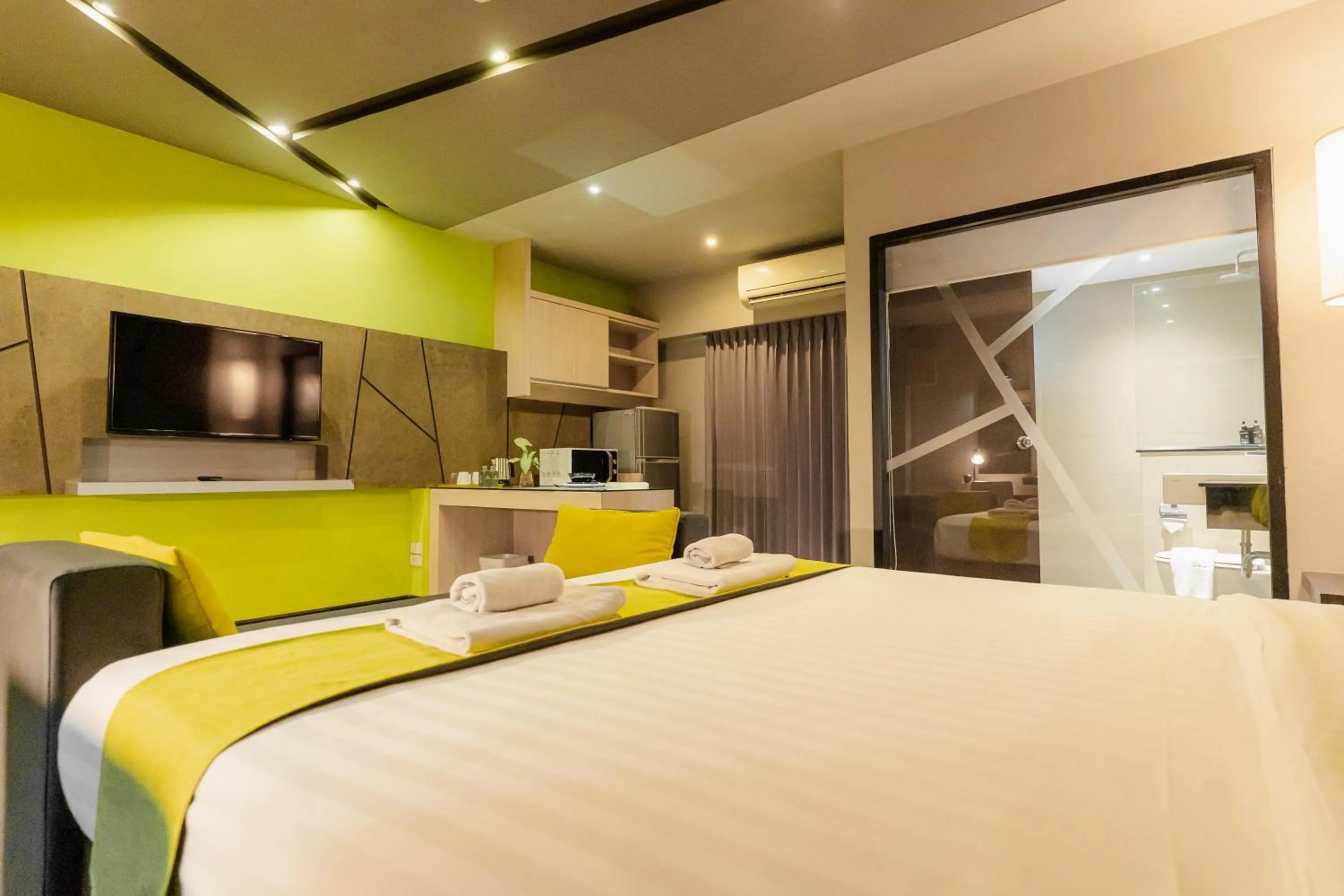 Bed in 3Season Hotel