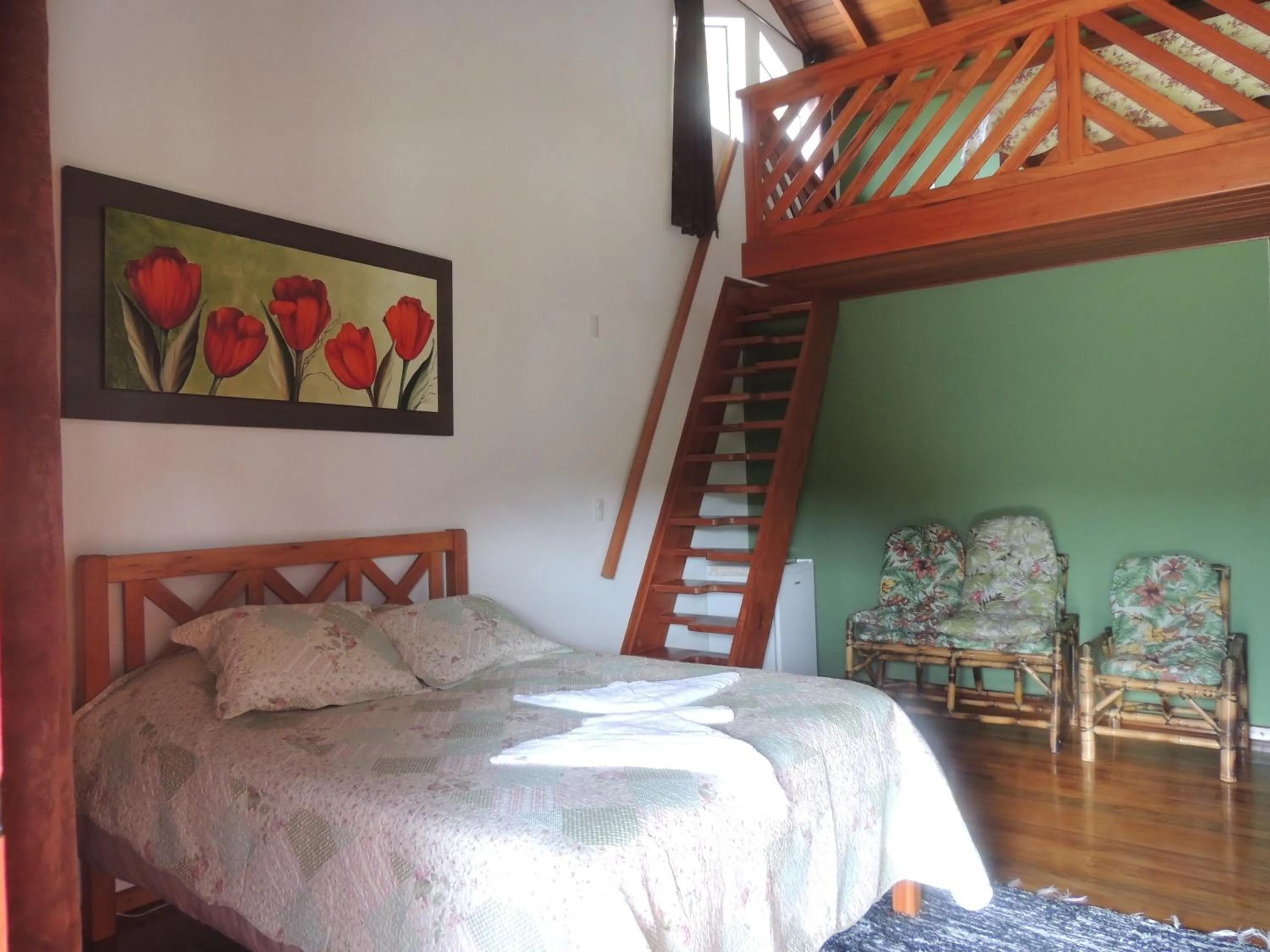 Property building, Bed in Pousada Antigo Caminho Do Ouro